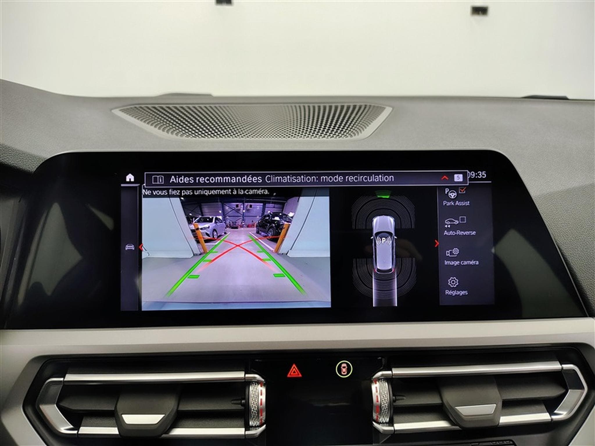 BMW 320 eA PHEV Cuir / Navi Cockpit / Led (2022) - Photo 18