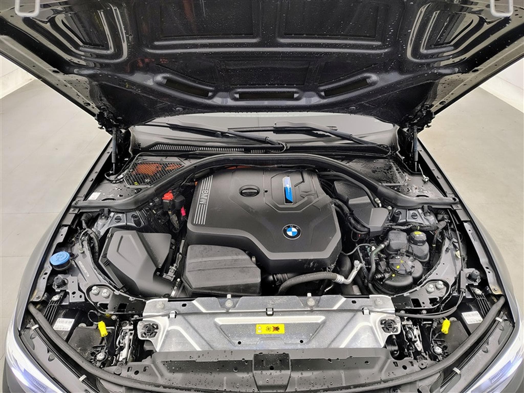 BMW 320 eA PHEV Cuir / Navi Cockpit / Led (2022) - Photo 21