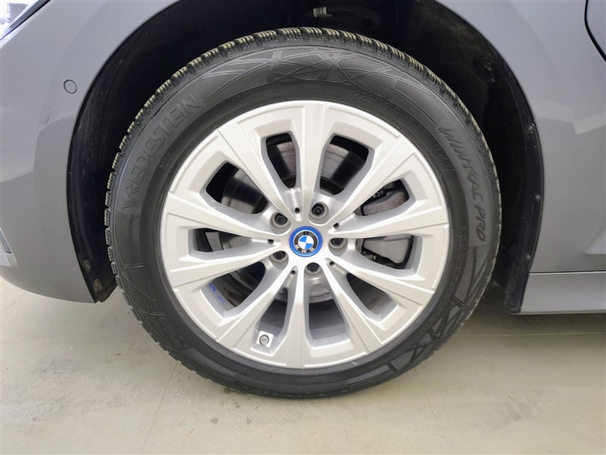 BMW 320 eA PHEV Cuir / Navi Cockpit / Led (2022) - Photo 6