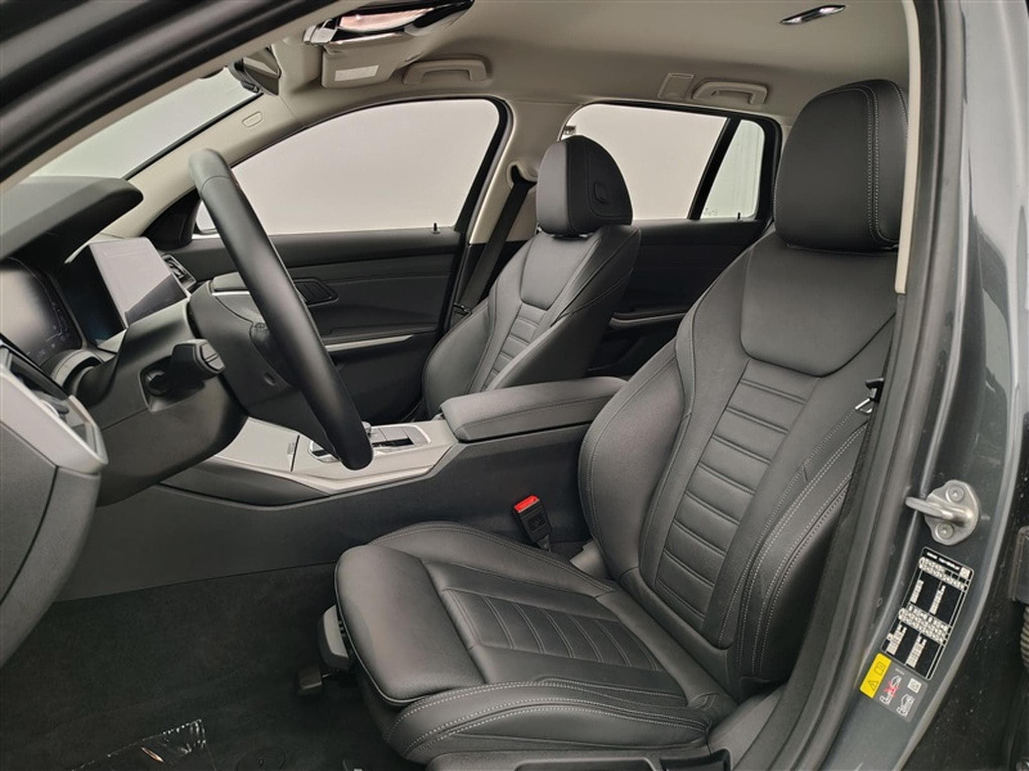 BMW 320 eA PHEV Cuir / Navi Cockpit / Led (2022) - Photo 7