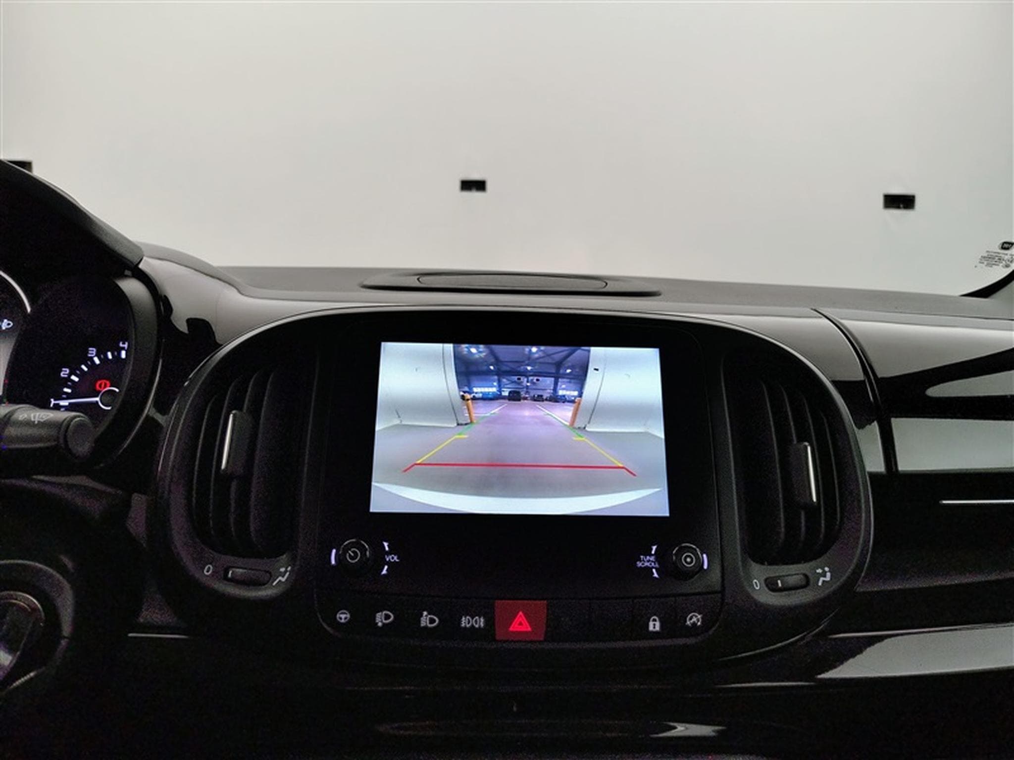 Fiat 500L 1.4i 120TH/S-CUIR/NAVI/JA16/PDC (2020) - Photo 18