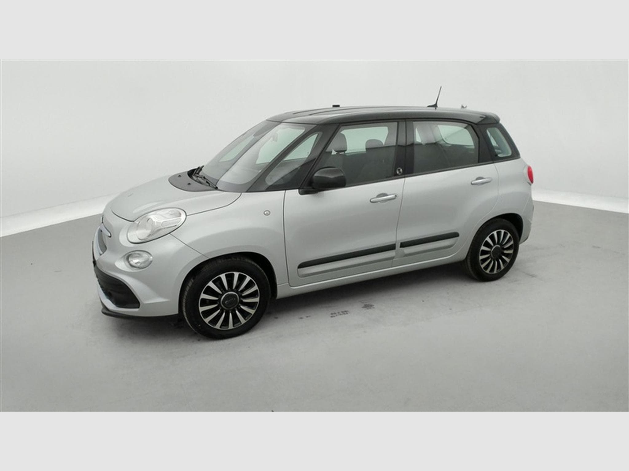 Fiat 500L 1.4i 120TH/S-CUIR/NAVI/JA16/PDC (2020) - Photo 21