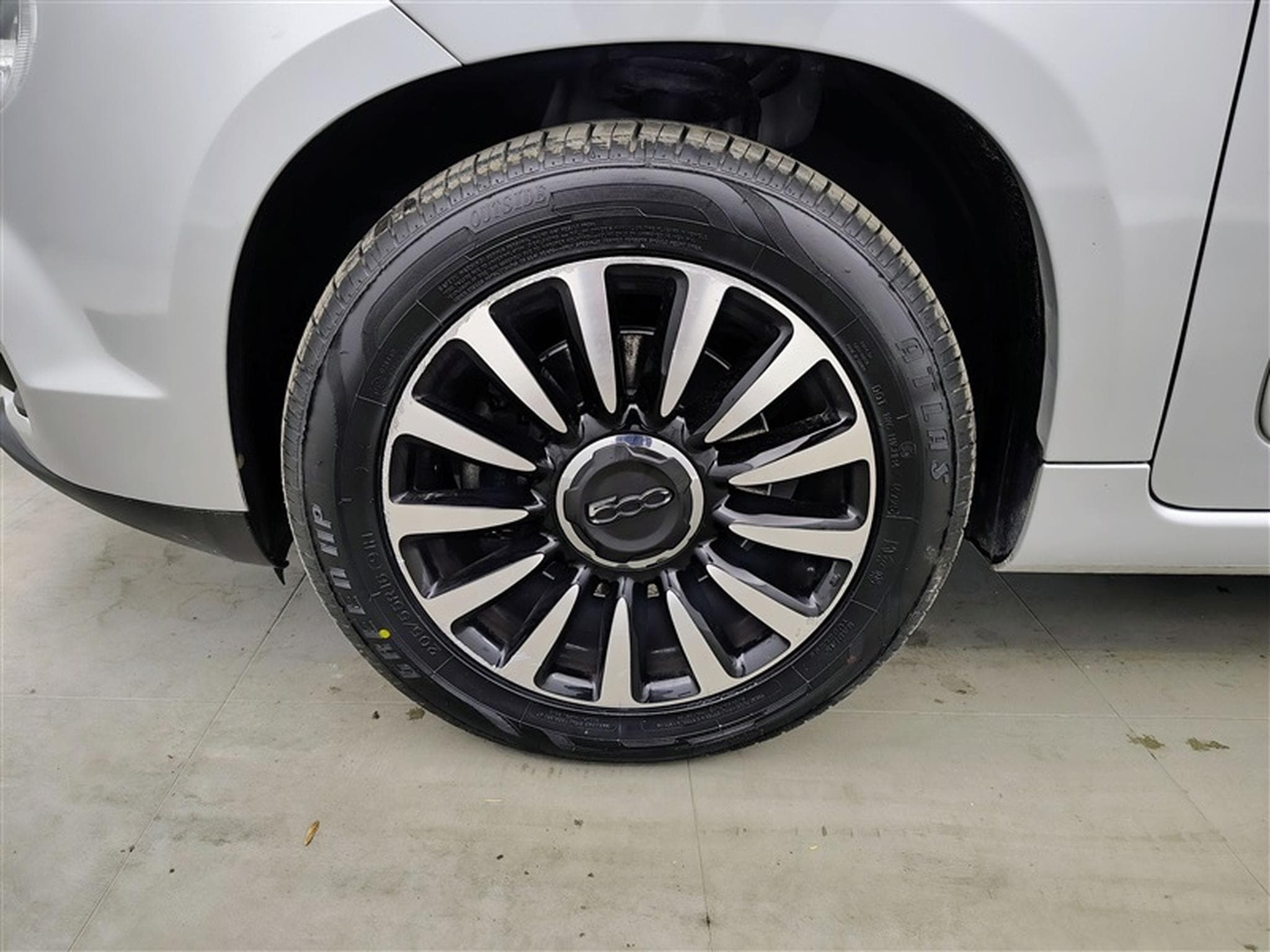 Fiat 500L 1.4i 120TH/S-CUIR/NAVI/JA16/PDC (2020) - Photo 6