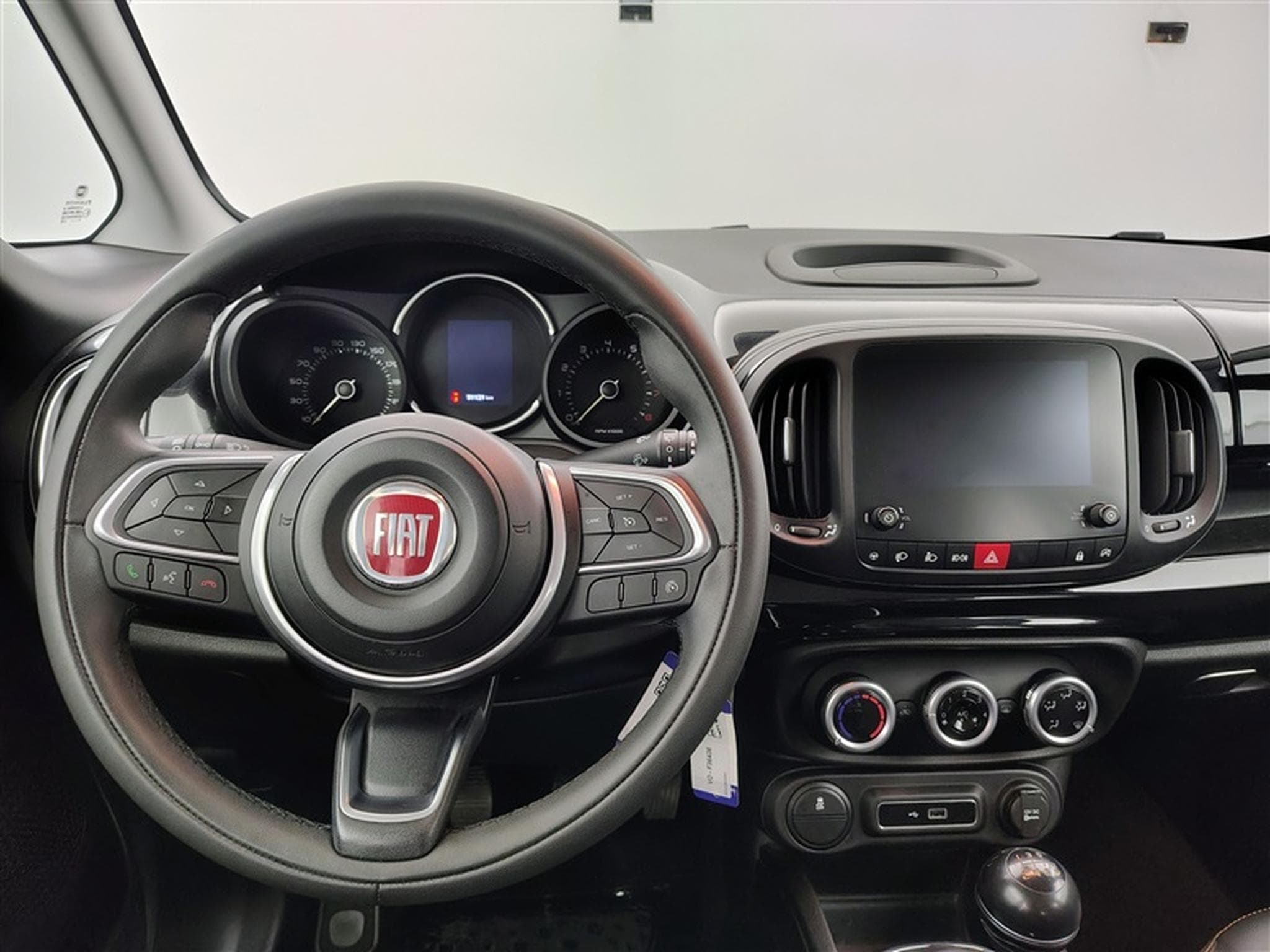Fiat 500L 1.4i 120TH/S-CUIR/NAVI/JA16/PDC (2020) - Photo 9
