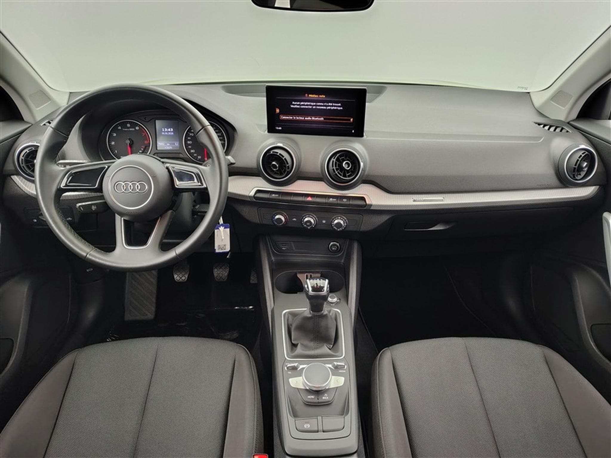 Audi Q2 30 TFSI Advanced (2022) - Foto 8