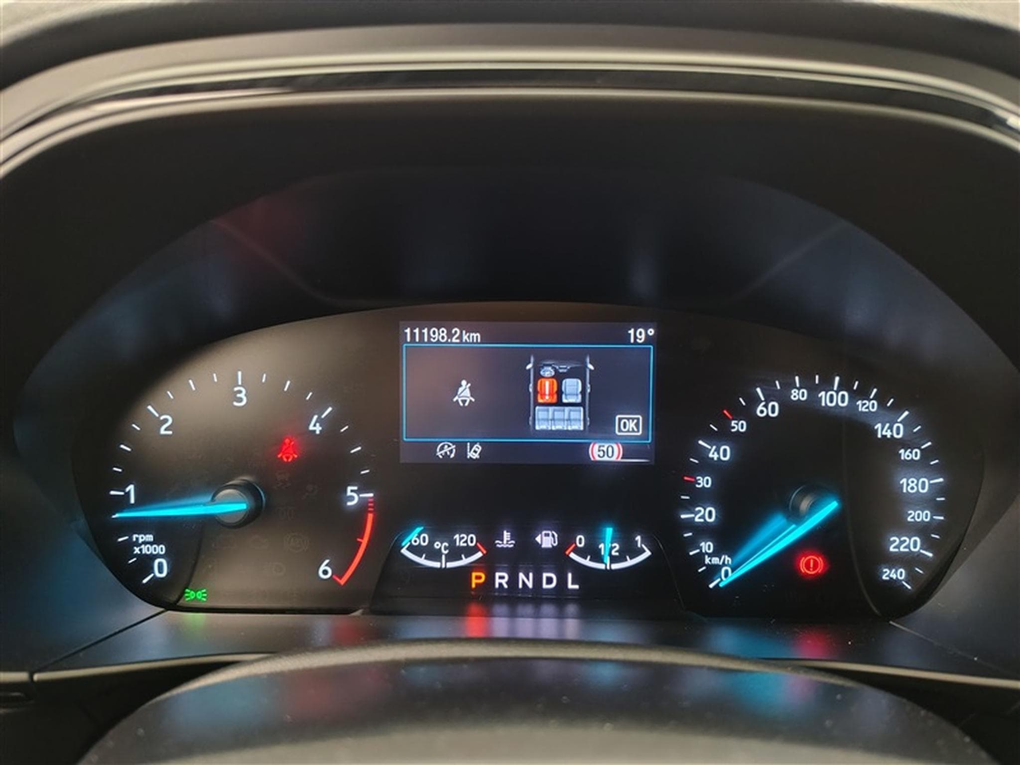 Ford Focus SW 1.5 EcoBlue 115cv PowerShift ST-Line NAVI / FULL LED (2025) - Foto 10