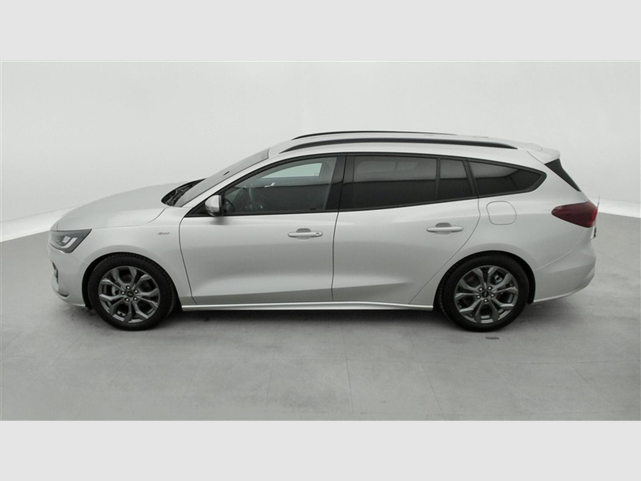 Ford Focus SW 1.5 EcoBlue 115cv PowerShift ST-Line NAVI / FULL LED (2025) - Foto 3