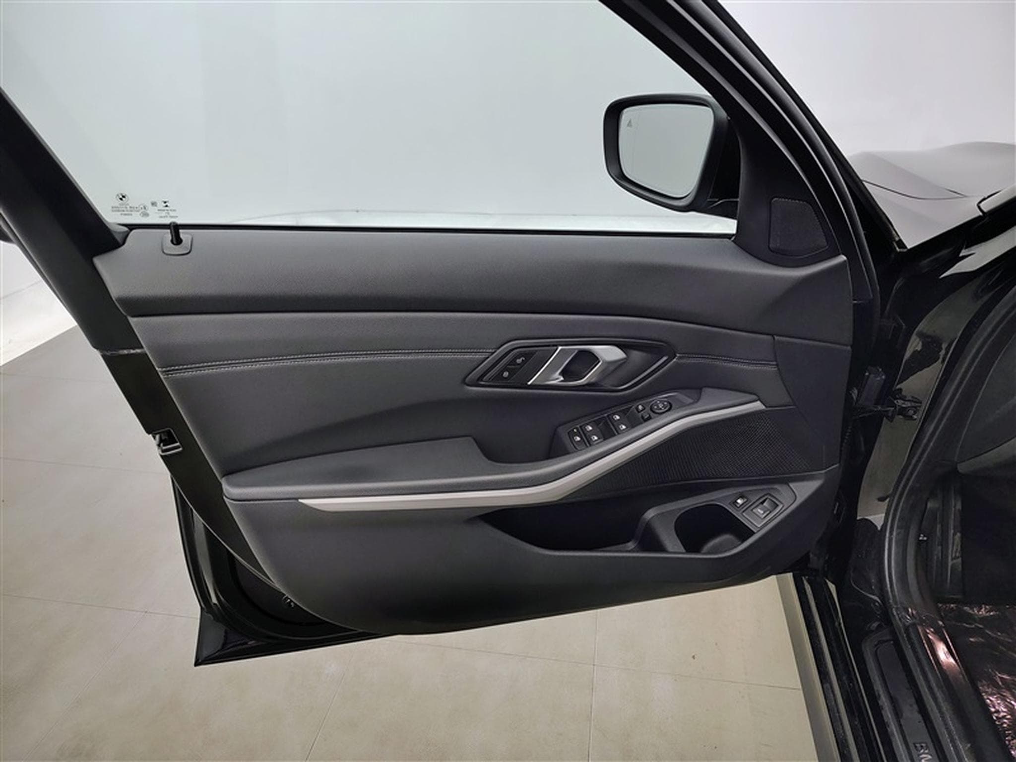 BMW 320 Touring 320eA PHEV Cuir / Navi / Led (2022) - Foto 17