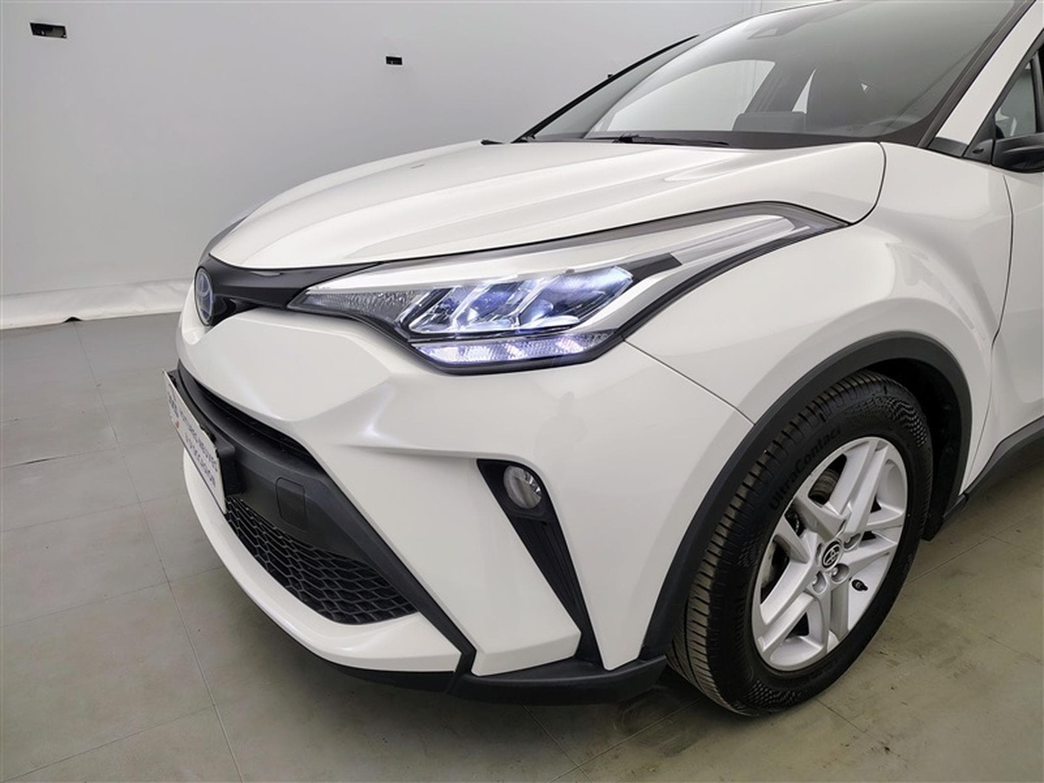 Toyota C-HR Hybrid 1.8i VVT-i CVT Edition CARPLAY / FULL LED (2023) - Foto 15