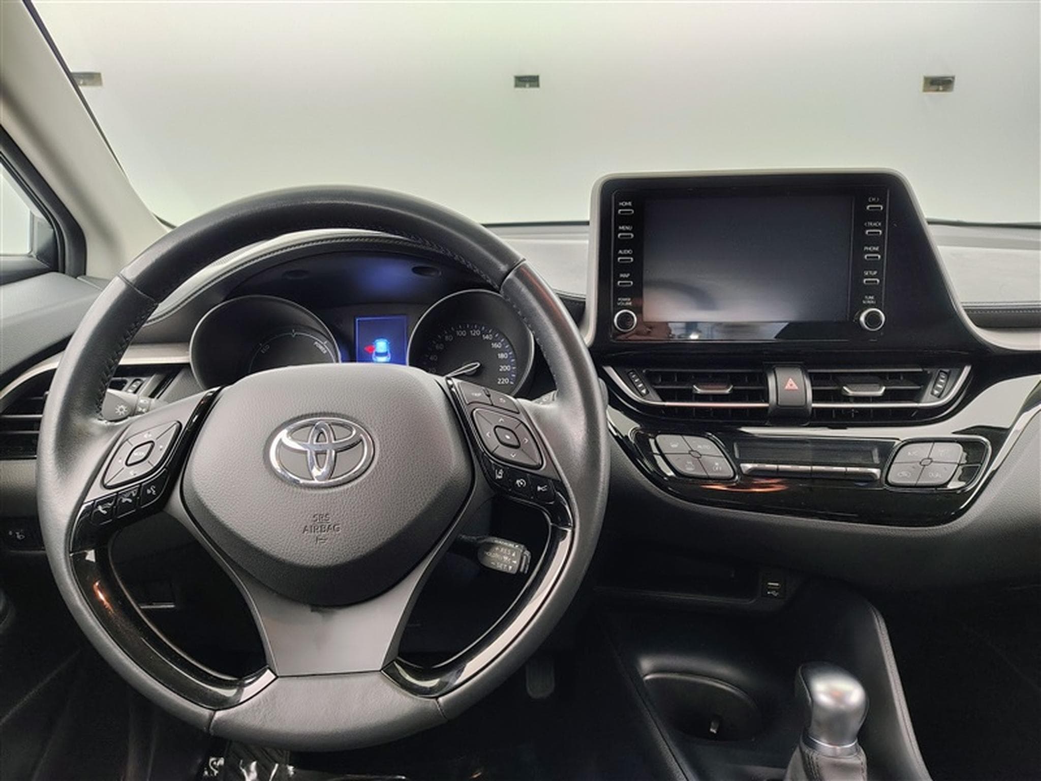 Toyota C-HR Hybrid 1.8i VVT-i CVT Edition CARPLAY / FULL LED (2023) - Foto 9