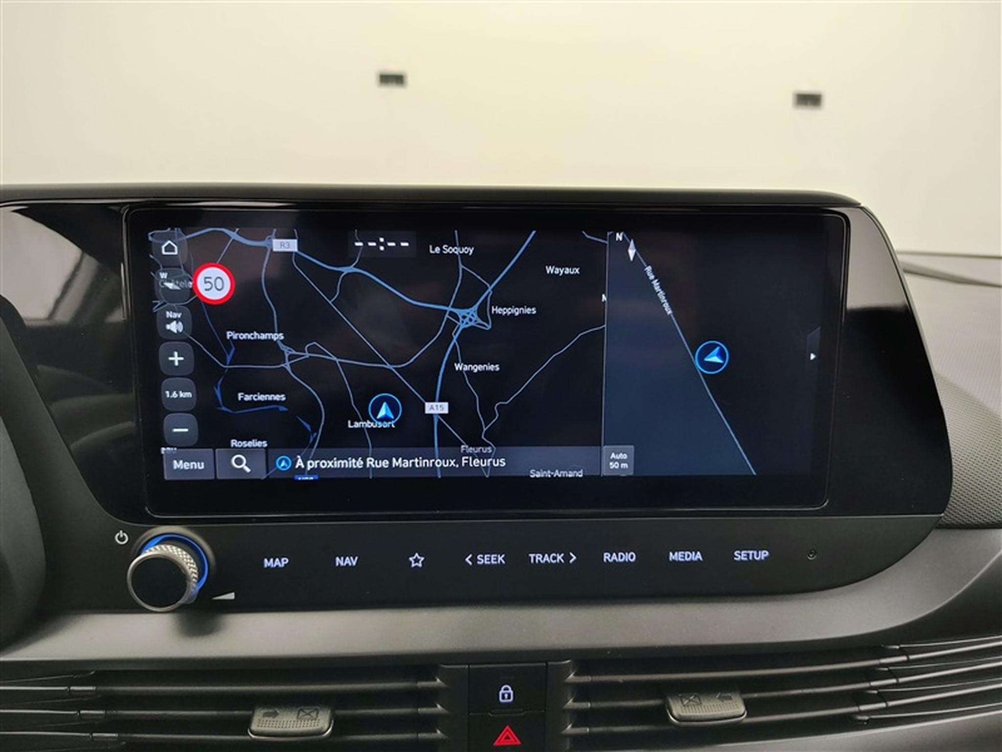 Hyundai i20 1.0 T-GDi 90Cv DCT ConnectLine NAVI / CARPLAY / CAMERA (2026) - Photo 11