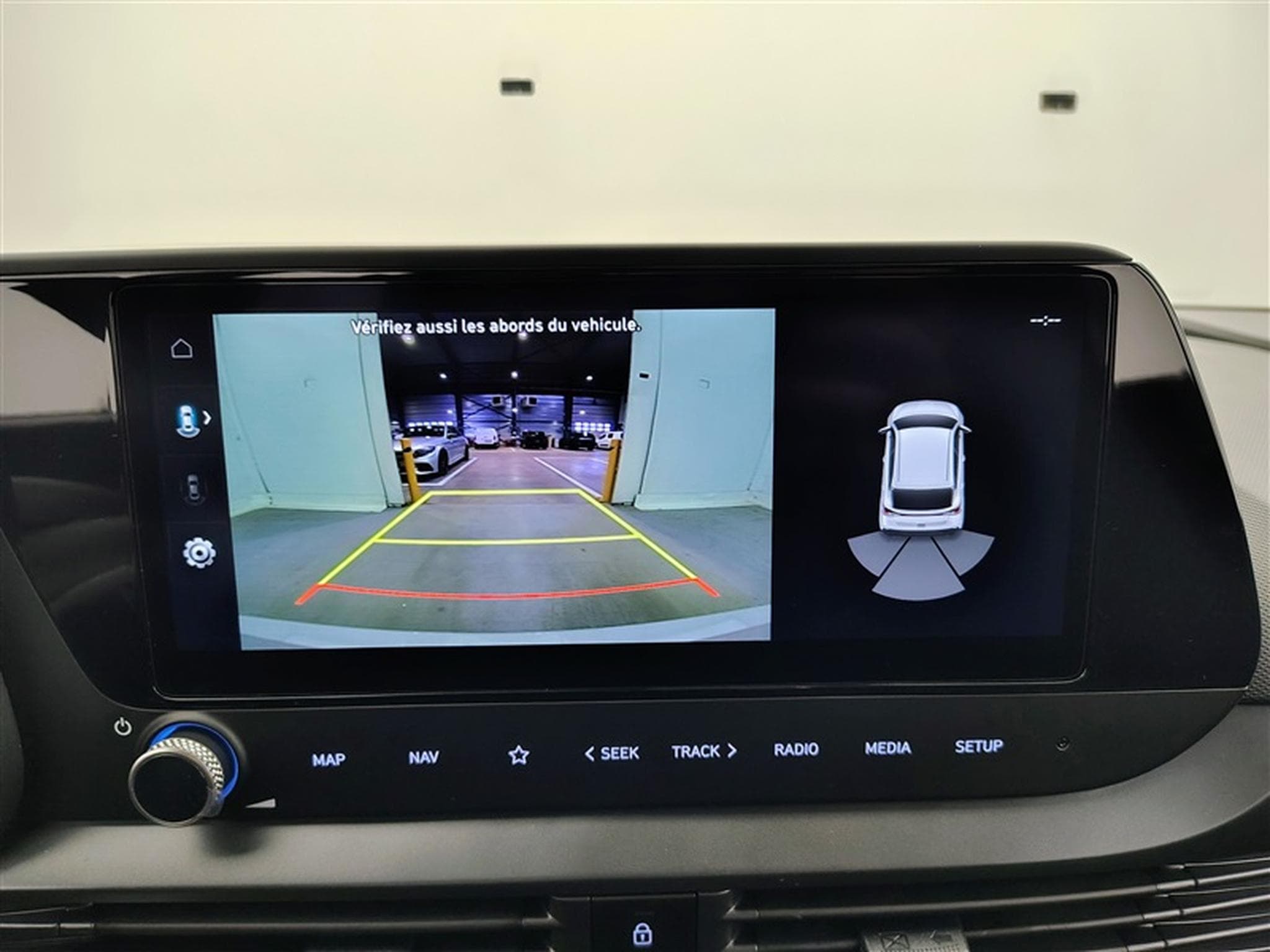Hyundai i20 1.0 T-GDi 90Cv DCT ConnectLine NAVI / CARPLAY / CAMERA (2026) - Photo 18