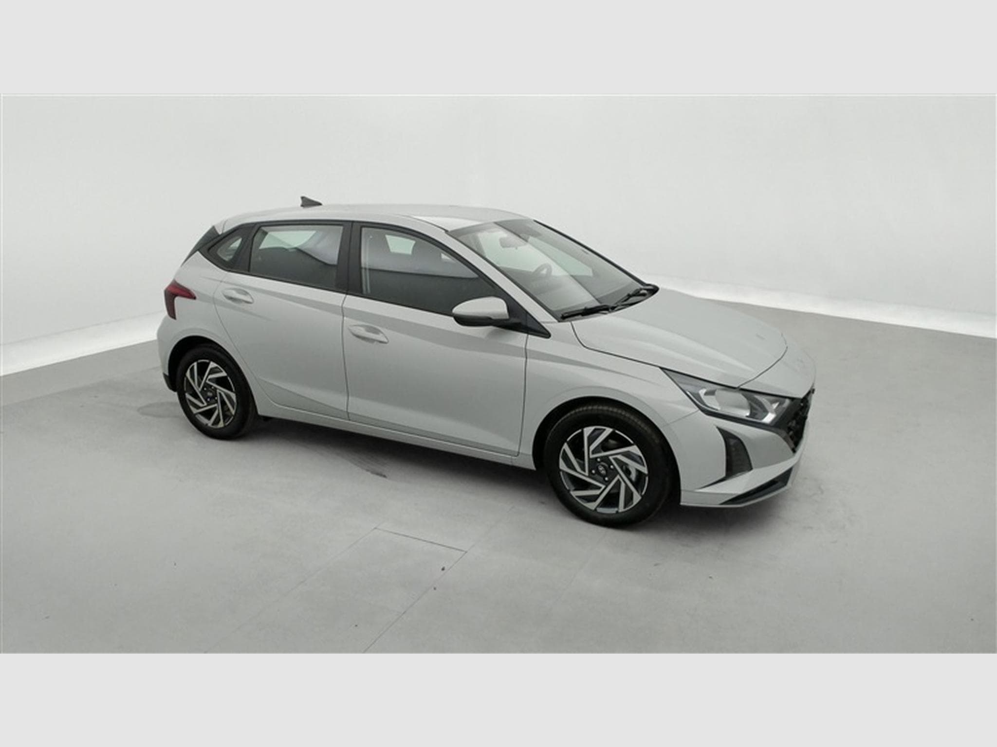 Hyundai i20 1.0 T-GDi 90Cv DCT ConnectLine NAVI / CARPLAY / CAMERA (2026) - Photo 23