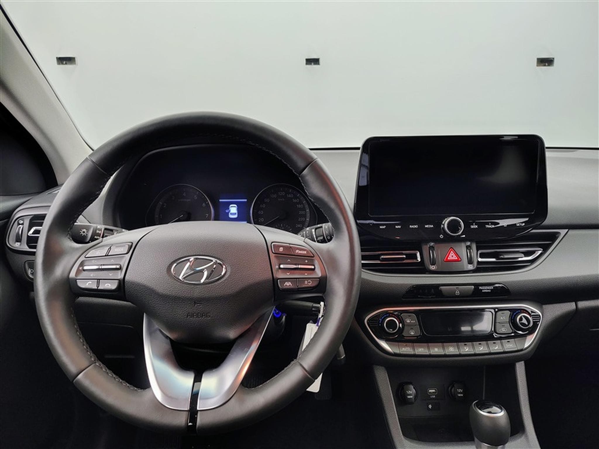 Hyundai i30 1.0 T-GDi MHEV Techno DCT (2023) - Foto 9