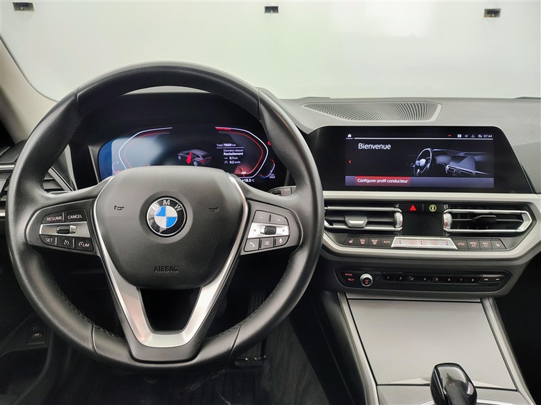 BMW 318 Touring 318 dA MHEV AdBlue (2021) - Foto 9