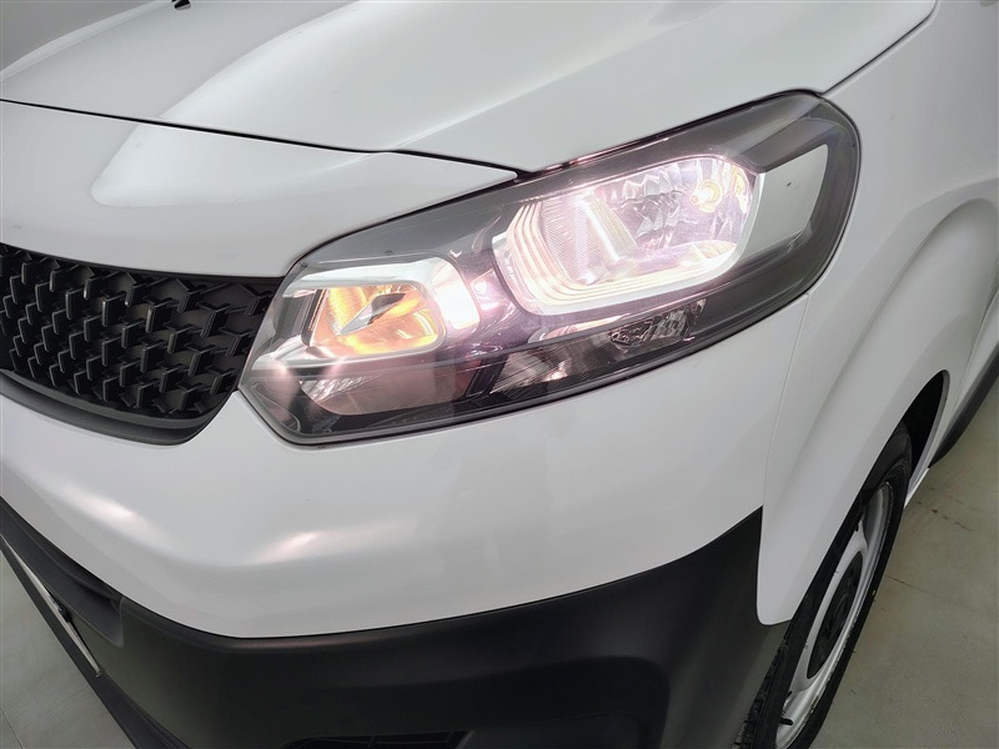 Fiat Scudo 2.0 M-Jet 180Cv AT8 L3 3PL / NAVI / CARPLAY / CAMERA (2024) - Photo 15