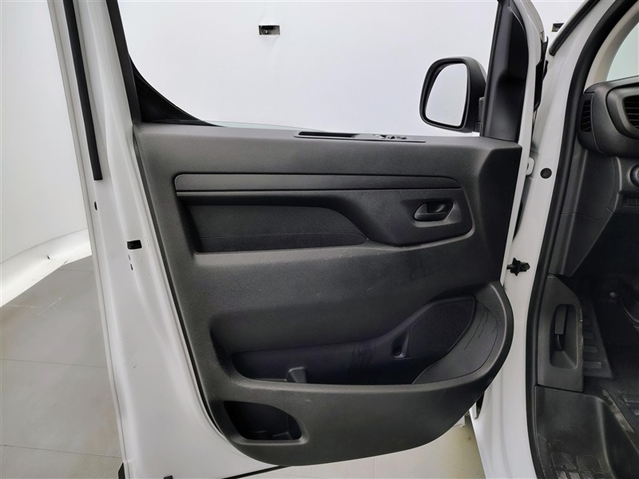 Fiat Scudo 2.0 M-Jet 180Cv AT8 L3 3PL / NAVI / CARPLAY / CAMERA (2024) - Photo 16