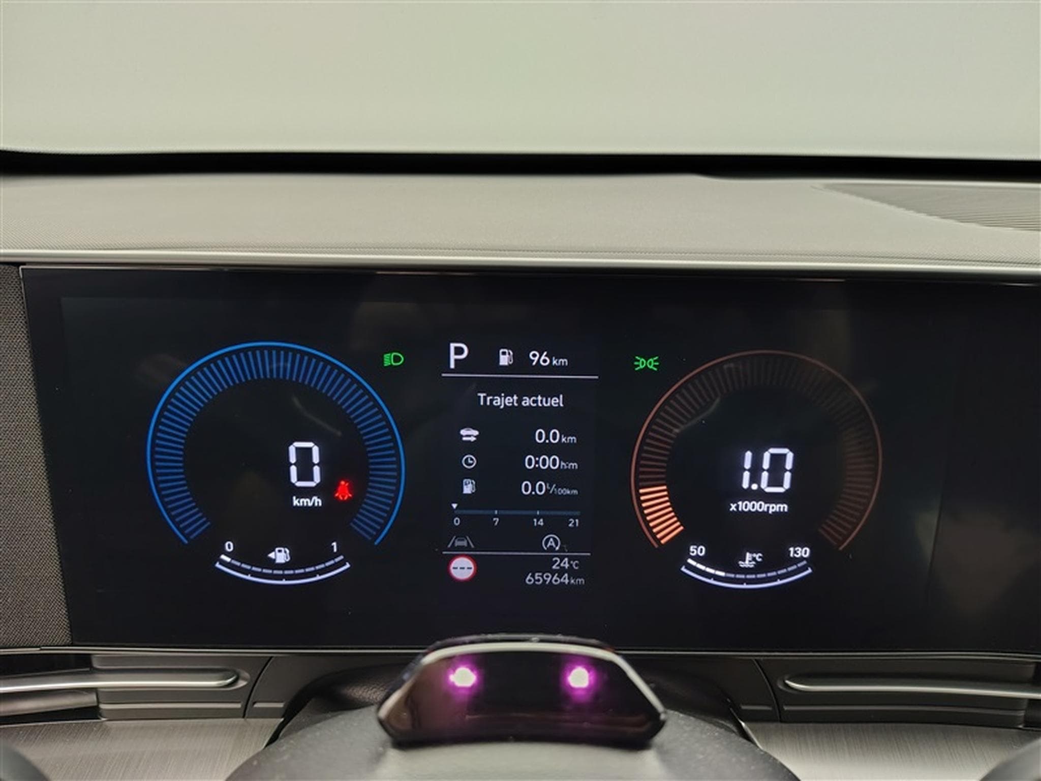 Hyundai Kona 1.6 T-GDi Feel DCT (2024) - Foto 10