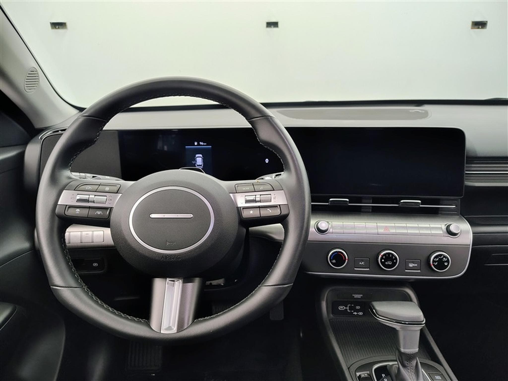 Hyundai Kona 1.6 T-GDi Feel DCT (2024) - Foto 9