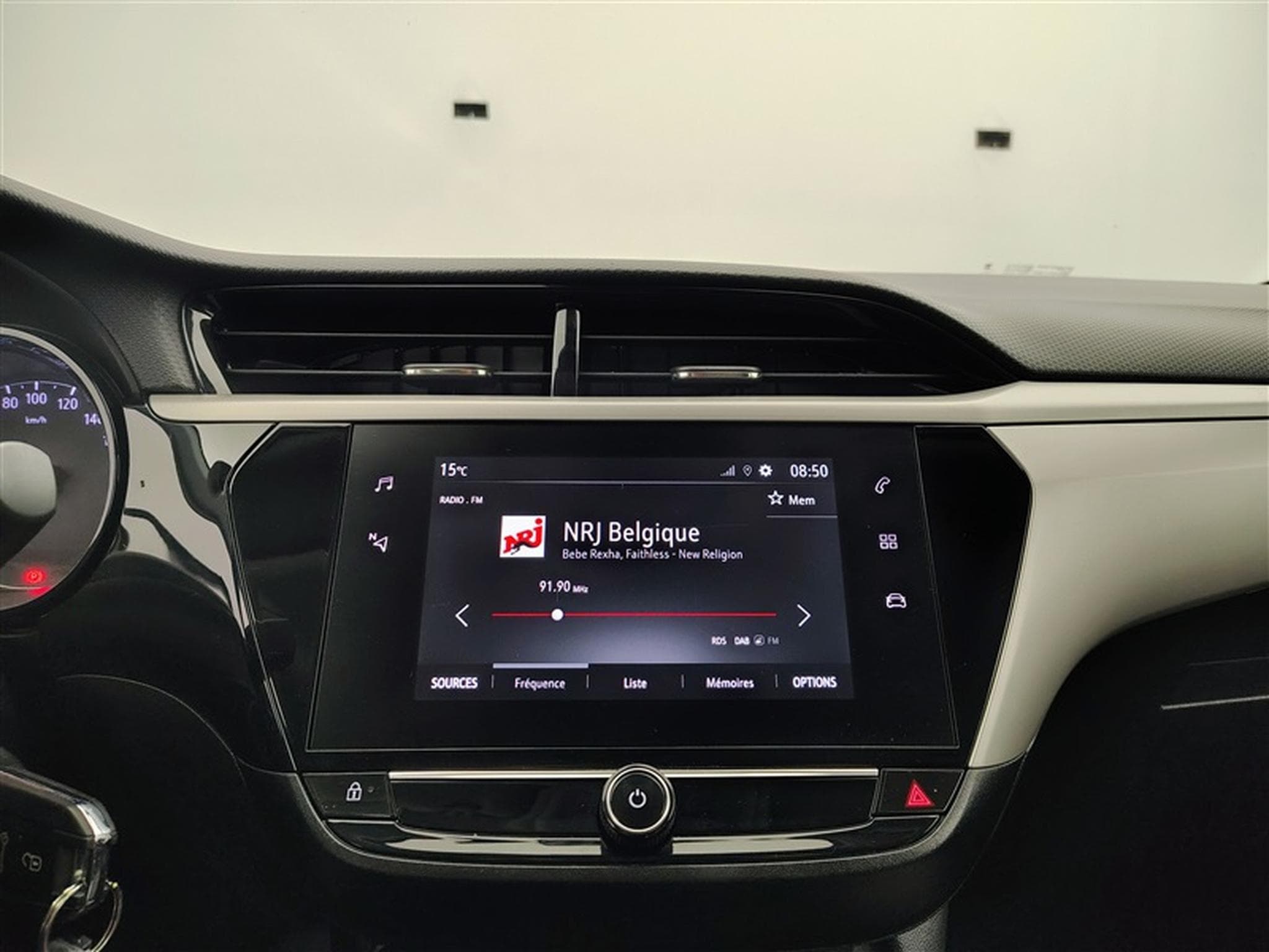 Opel Corsa 1.2i Edition CARPLAY / ALU / PDC (2023) - Foto 11