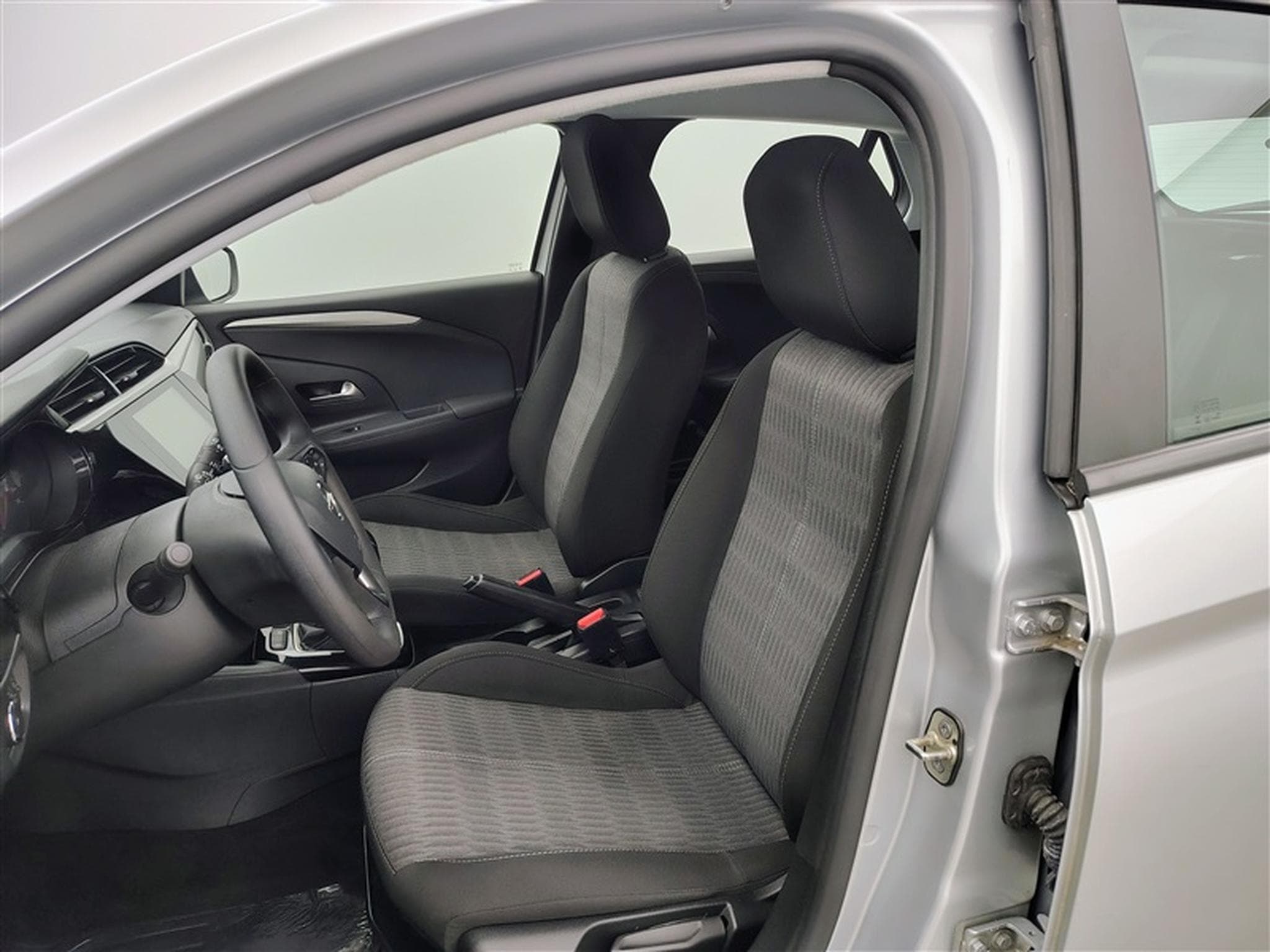Opel Corsa 1.2i Edition CARPLAY / ALU / PDC (2023) - Foto 7