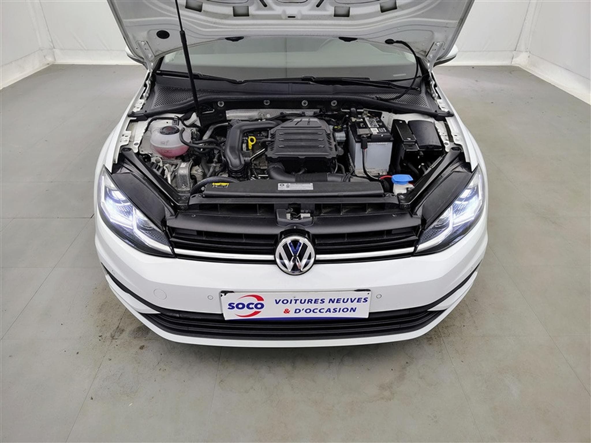 VW Golf 1.0 TSI Comfortline OPF CARPLAY/PDC AV-AR (2019) - Foto 19