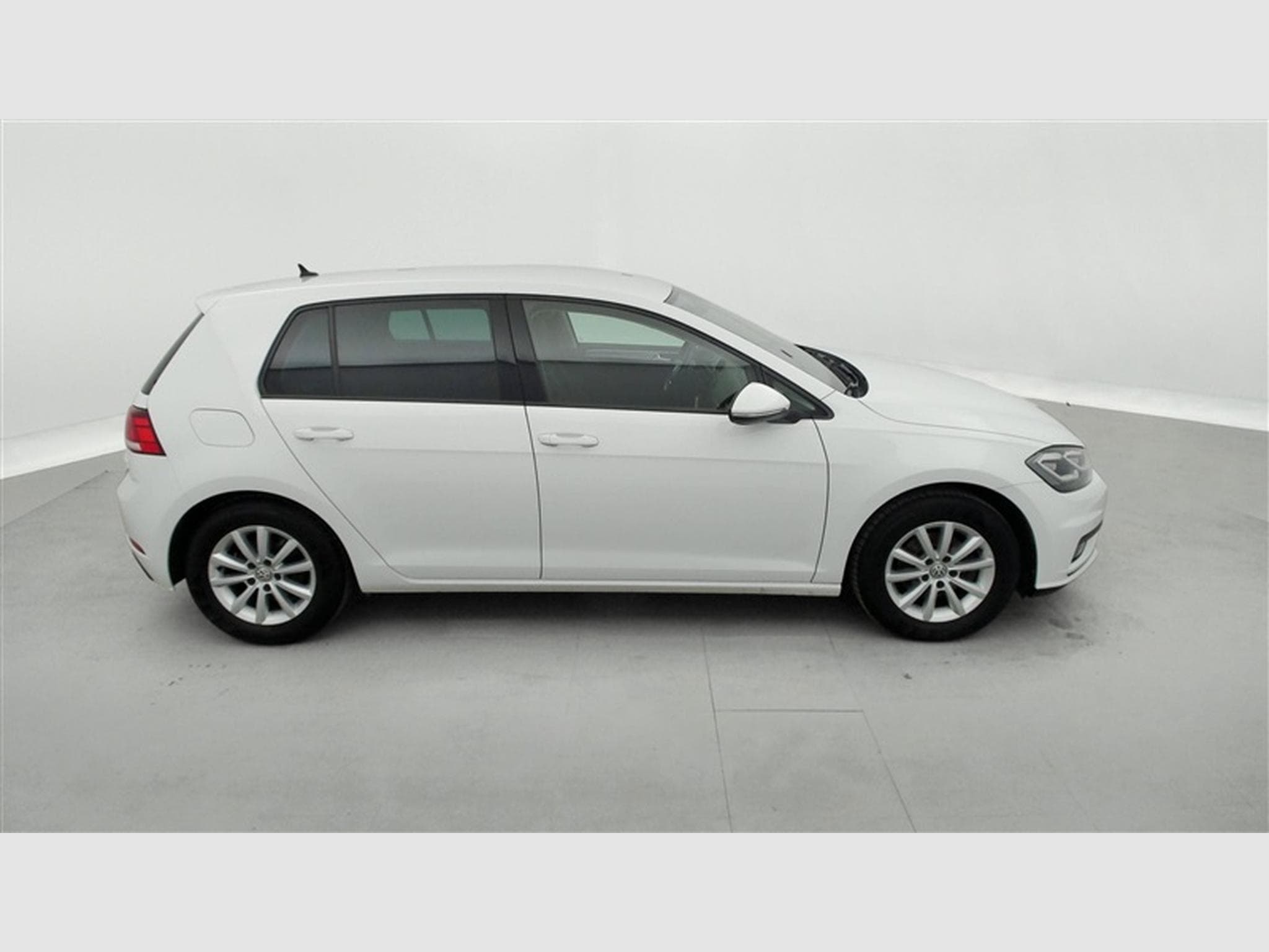 VW Golf 1.0 TSI Comfortline OPF CARPLAY/PDC AV-AR (2019) - Foto 24
