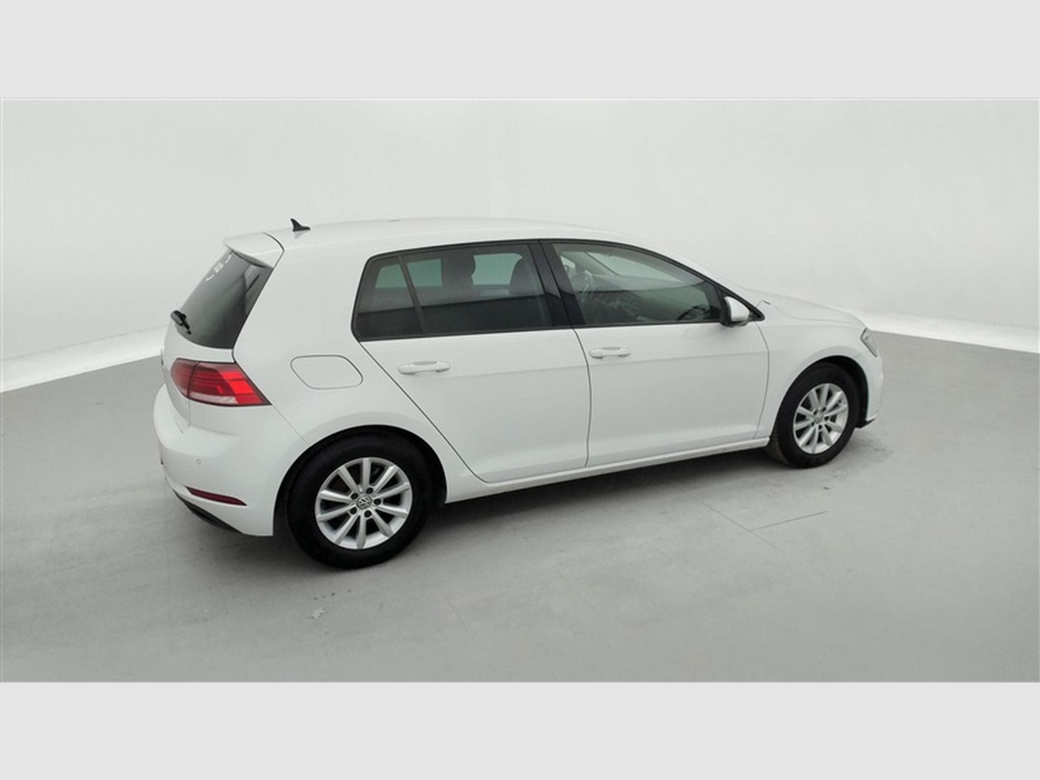 VW Golf 1.0 TSI Comfortline OPF CARPLAY/PDC AV-AR (2019) - Foto 25
