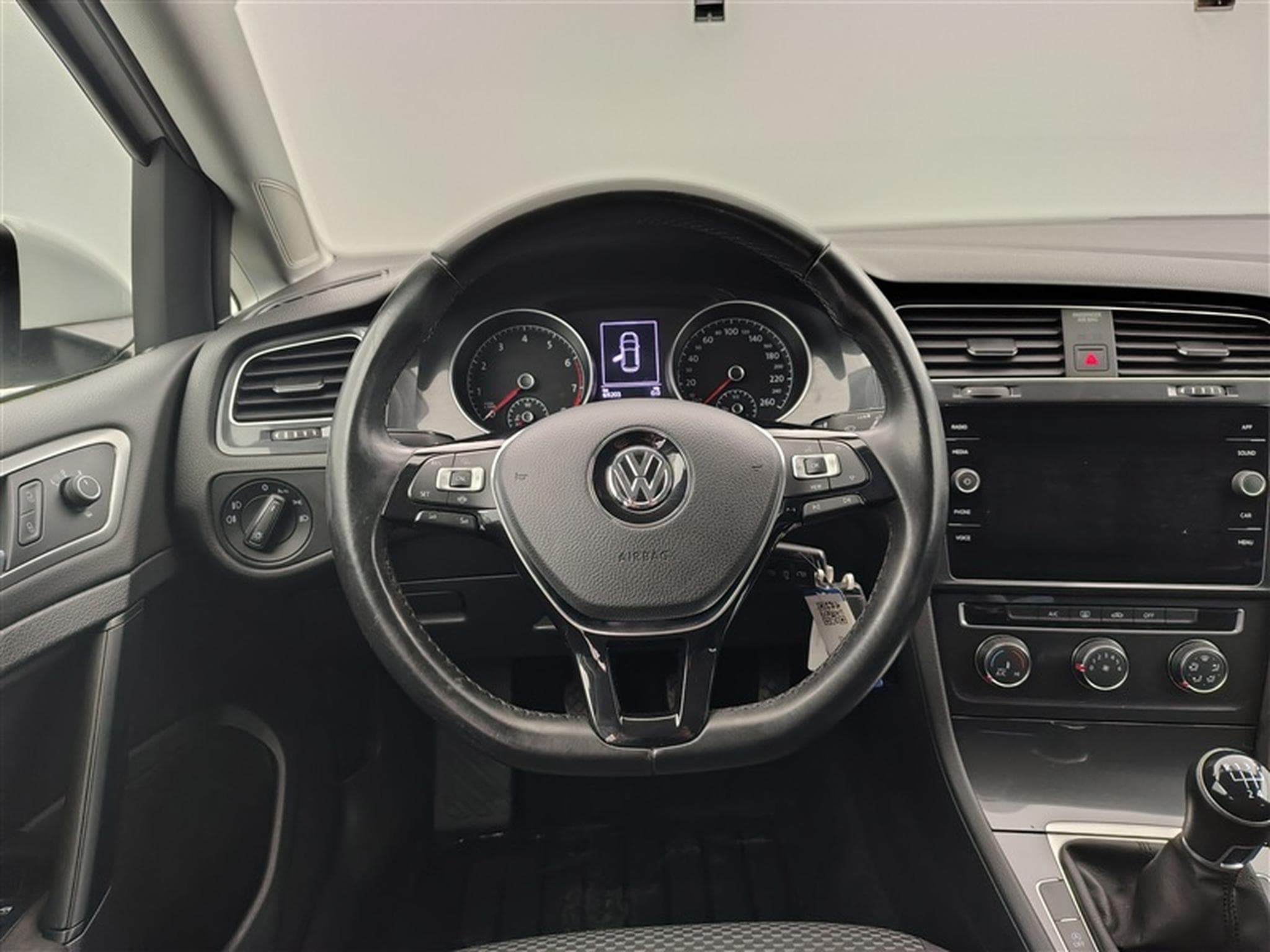 VW Golf 1.0 TSI Comfortline OPF CARPLAY/PDC AV-AR (2019) - Foto 9