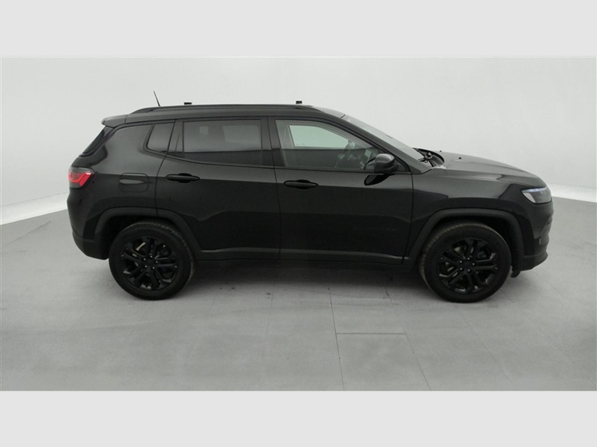 Jeep Compass Black edition **CUIR/NAVI/FULL LED/CARPLAY** (2022) - Foto 24