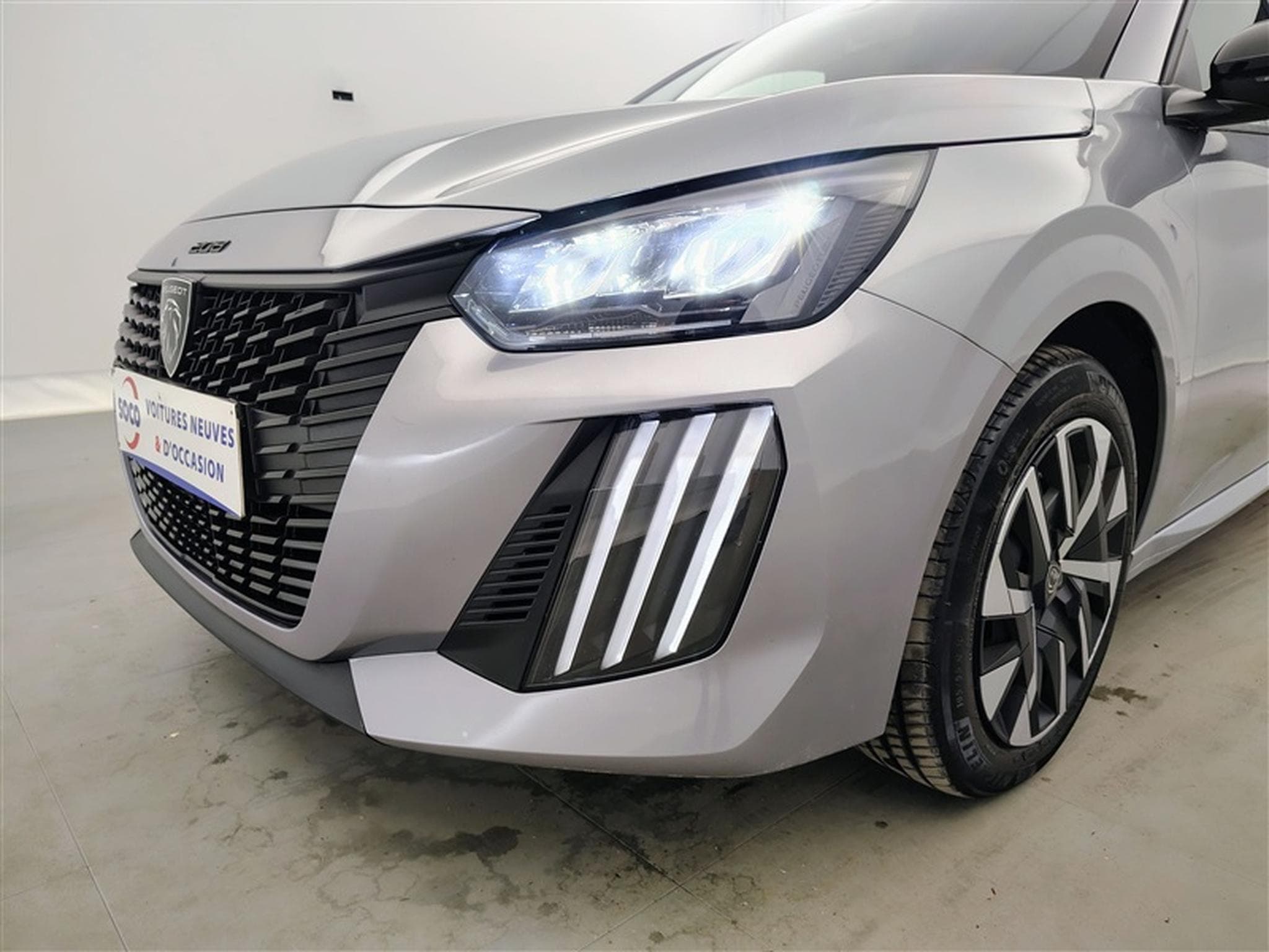 Peugeot 208 1.2i PureTech 100Cv Style (2025) - Foto 15