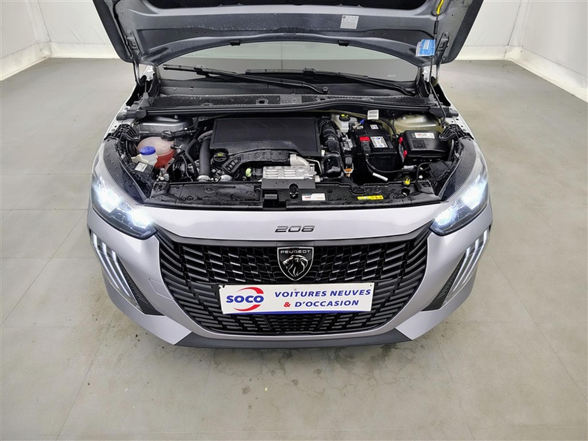 Peugeot 208 1.2i PureTech 100Cv Style (2025) - Foto 19