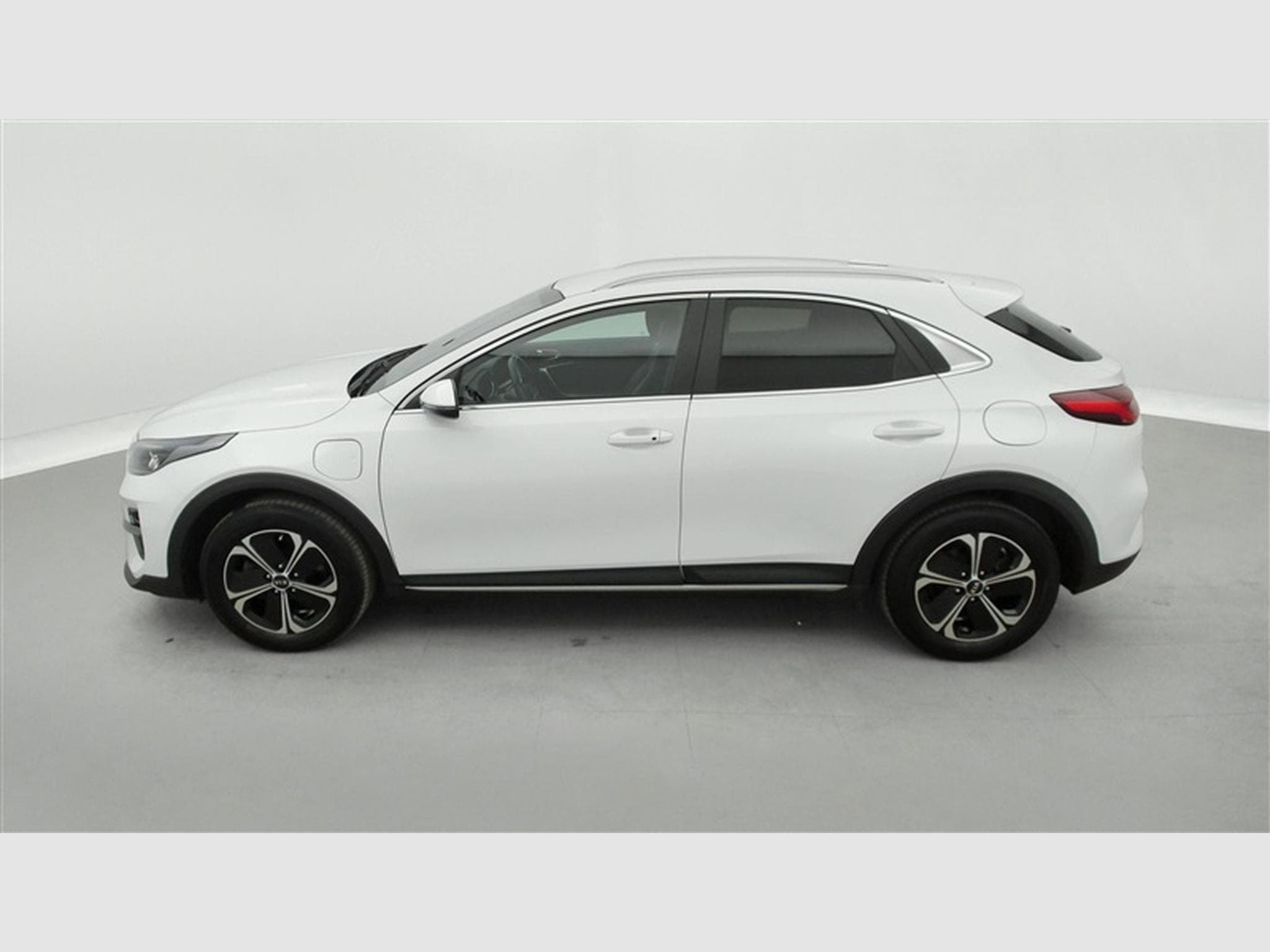 Kia XCeed PHEV 1.6 GDi Business Line DCT (2020) - Foto 3