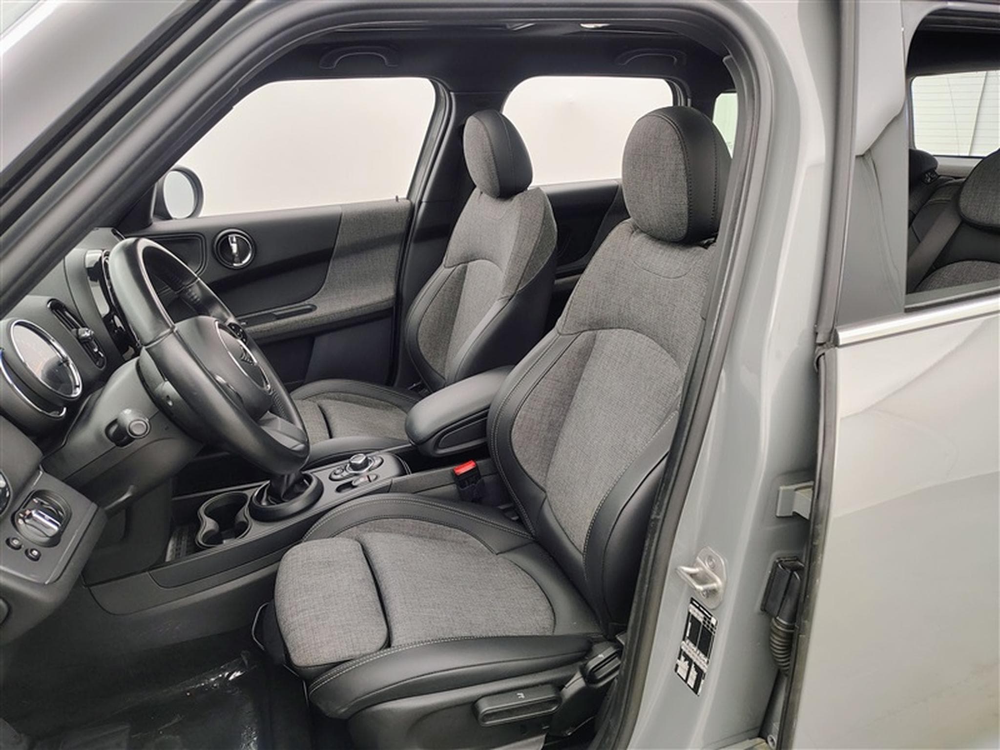 MINI Countryman 1.5 D One S-CUIR SP/NAVI/TO PANO/FULL LED/JA/PDC (2022) - Foto 7