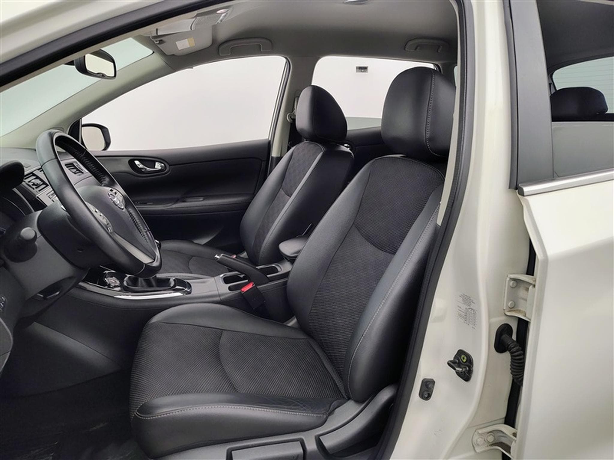 Nissan Pulsar Pulsar 1.2 DIG-T N-Line *NAVI/CAMERA/FULL LED/JA18* (2018) - Foto 7
