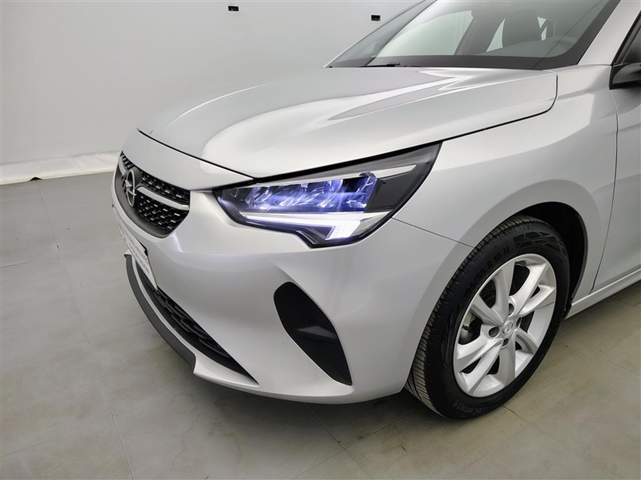 Opel Corsa 1.2i Elegance NAVI / FULL LED / PDC (2023) - Foto 15