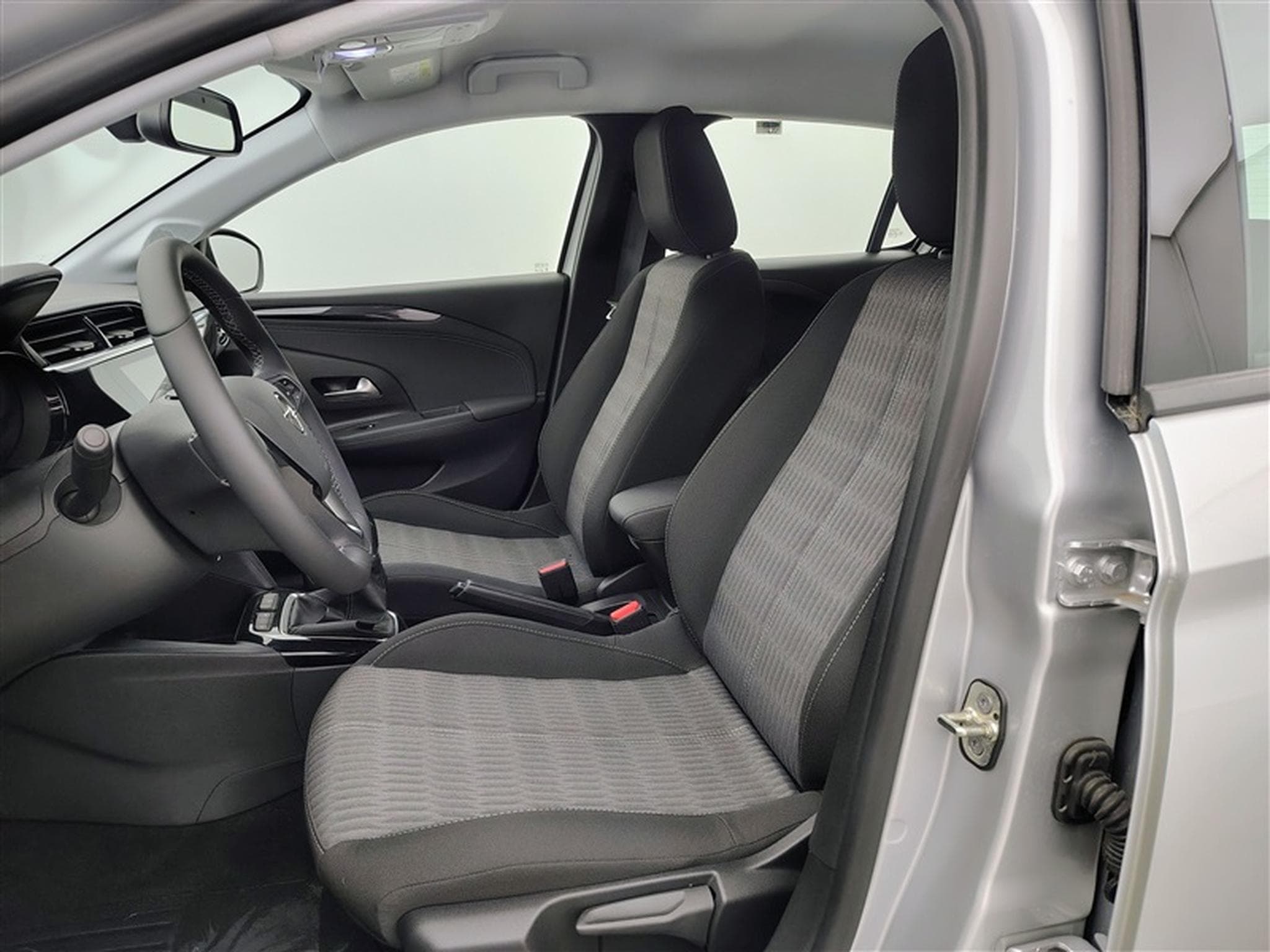 Opel Corsa 1.2i Elegance NAVI / FULL LED / PDC (2023) - Foto 7