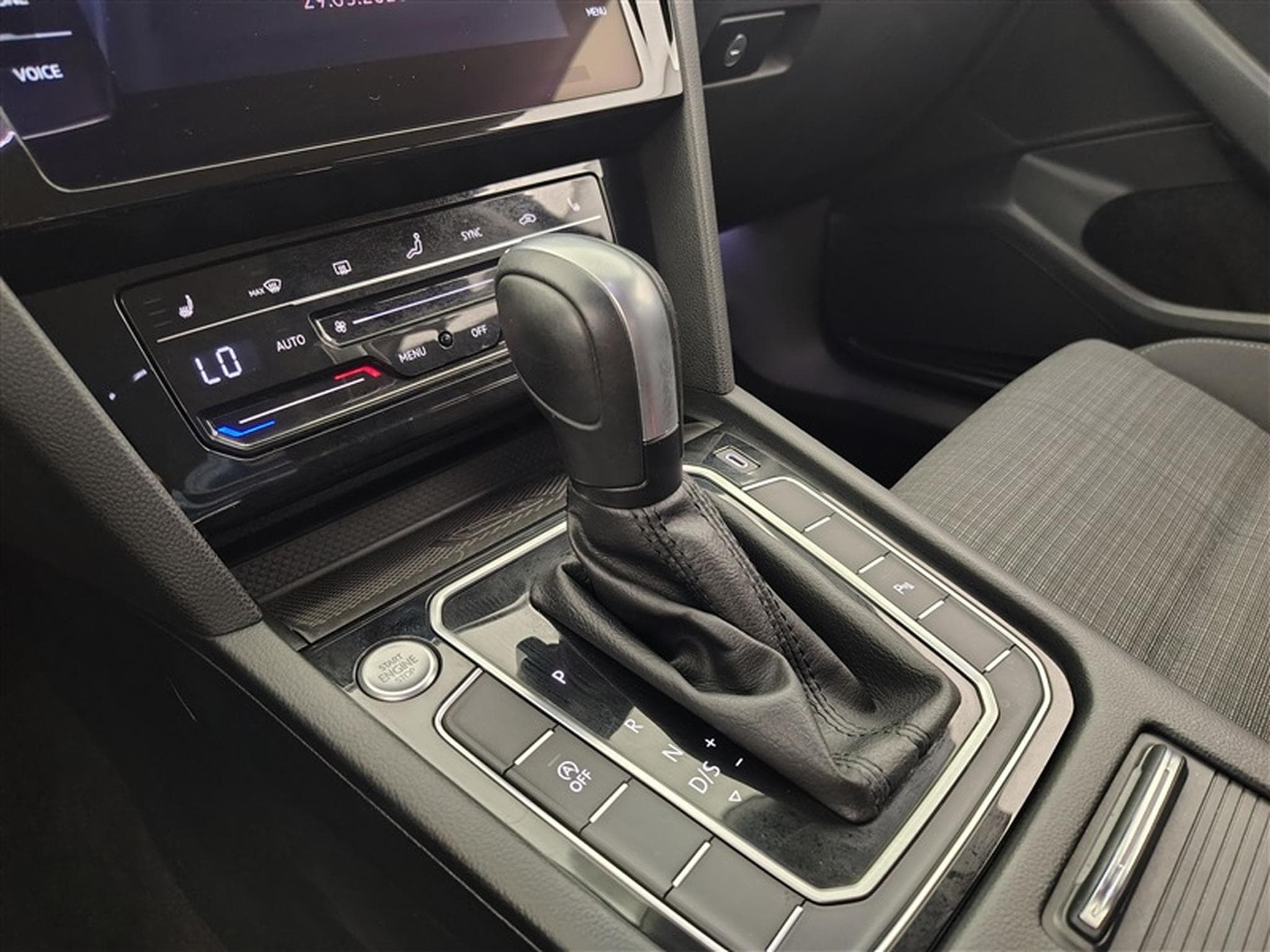 VW Passat 2.0 TDi SCR Elegance Bus. DSG *NAVI/FULL LED/CARPLAY/CAM* (2021) - Foto 12