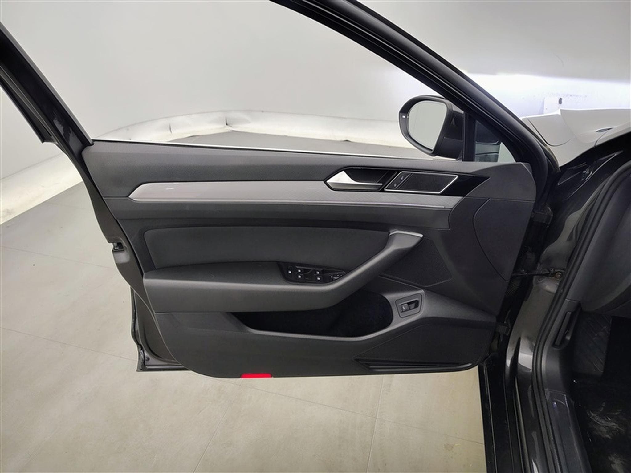 VW Passat 2.0 TDi SCR Elegance Bus. DSG *NAVI/FULL LED/CARPLAY/CAM* (2021) - Foto 17
