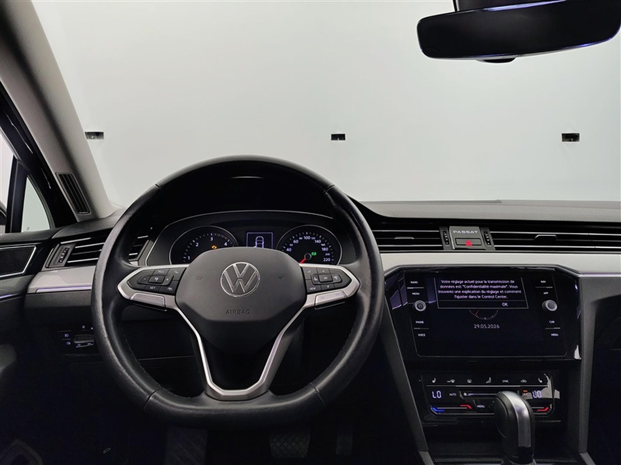 VW Passat 2.0 TDi SCR Elegance Bus. DSG *NAVI/FULL LED/CARPLAY/CAM* (2021) - Foto 9