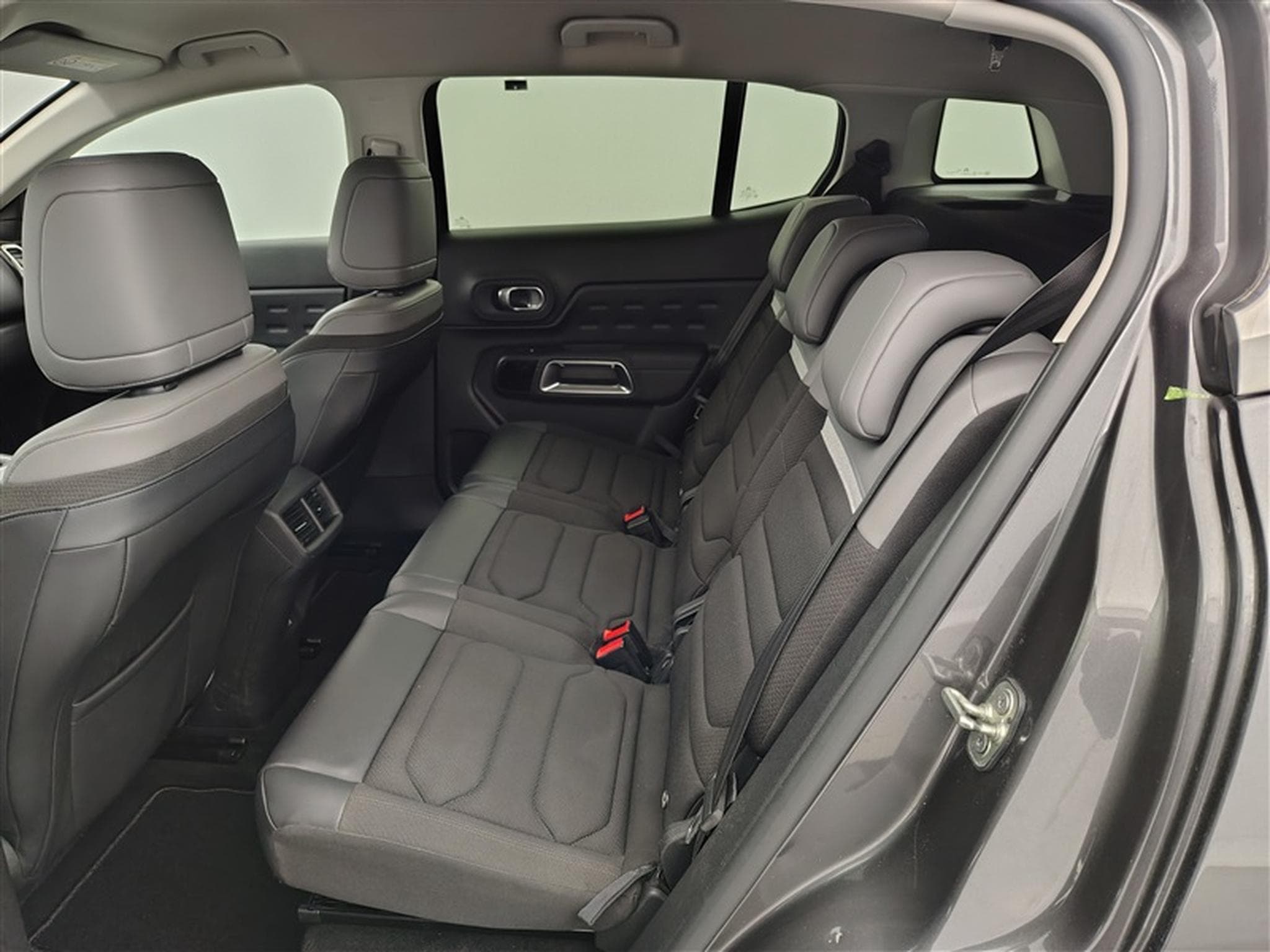Citroen C5 Aircross 1.2 PureTech Feel S&S (EU6.4) (2023) - Foto 13