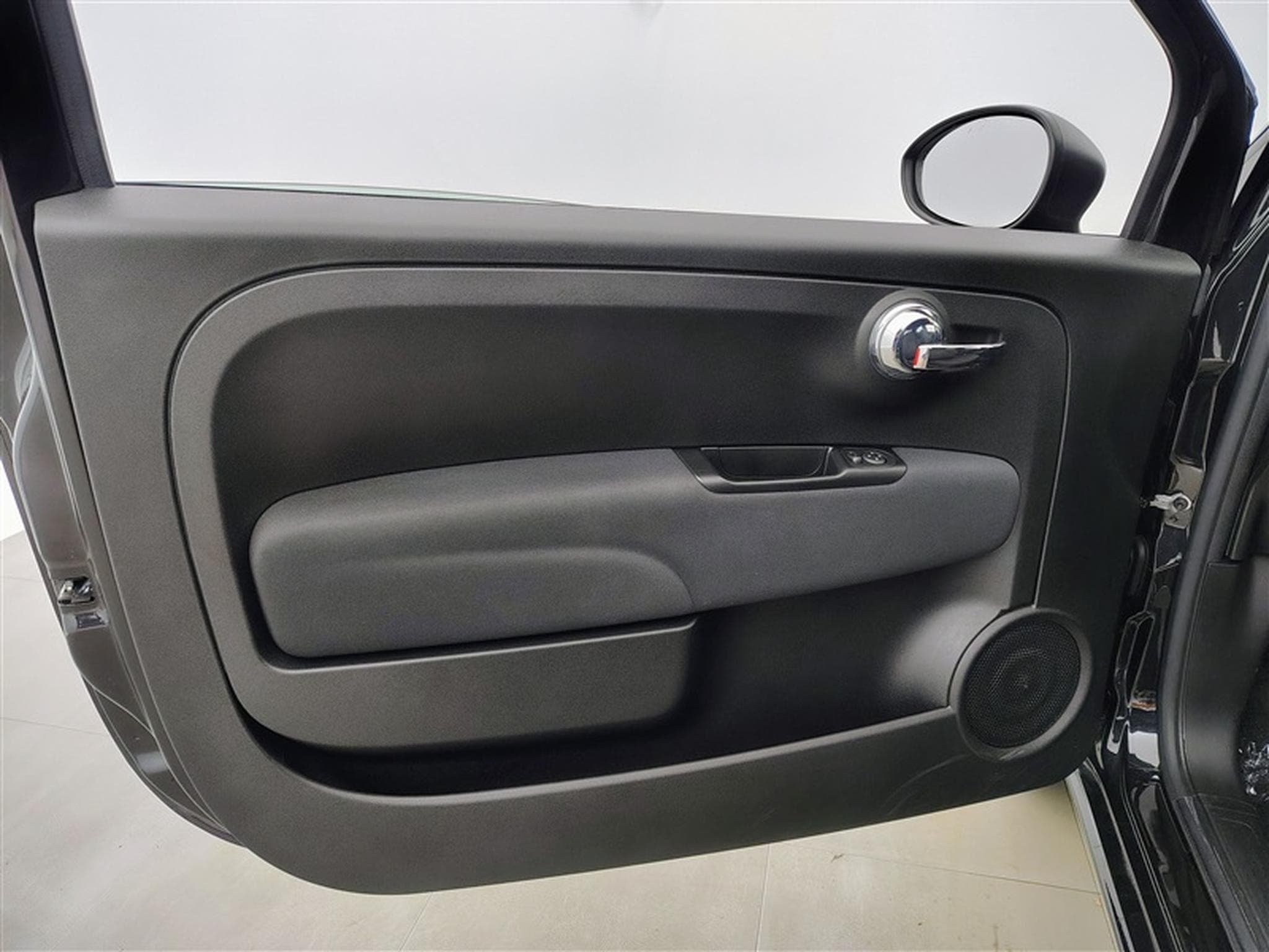 Fiat 500 1.0i MHEV Lounge CARPLAY / PDC AR / JA 15" (2023) - Foto 16