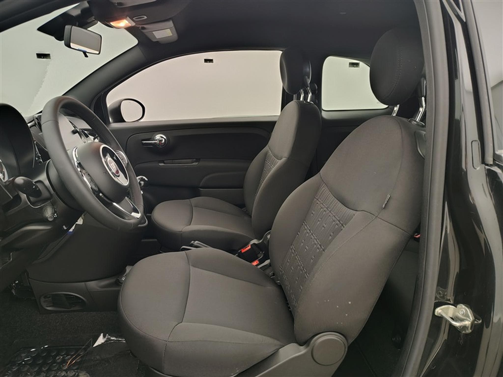 Fiat 500 1.0i MHEV Lounge CARPLAY / PDC AR / JA 15" (2023) - Foto 7