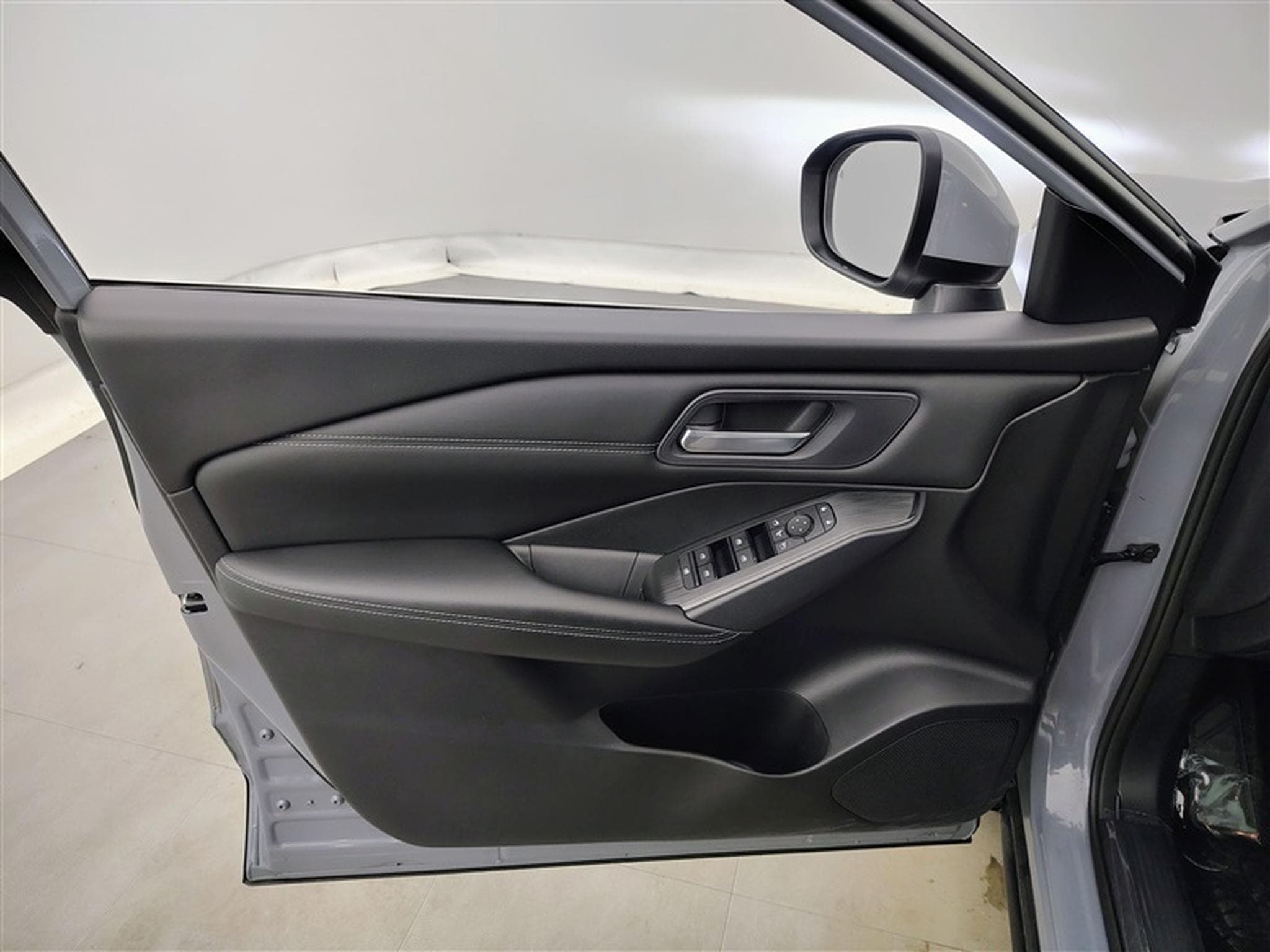 Nissan Qashqai 1.3 DIG-T MHEV Acenta (2023) - Photo 17