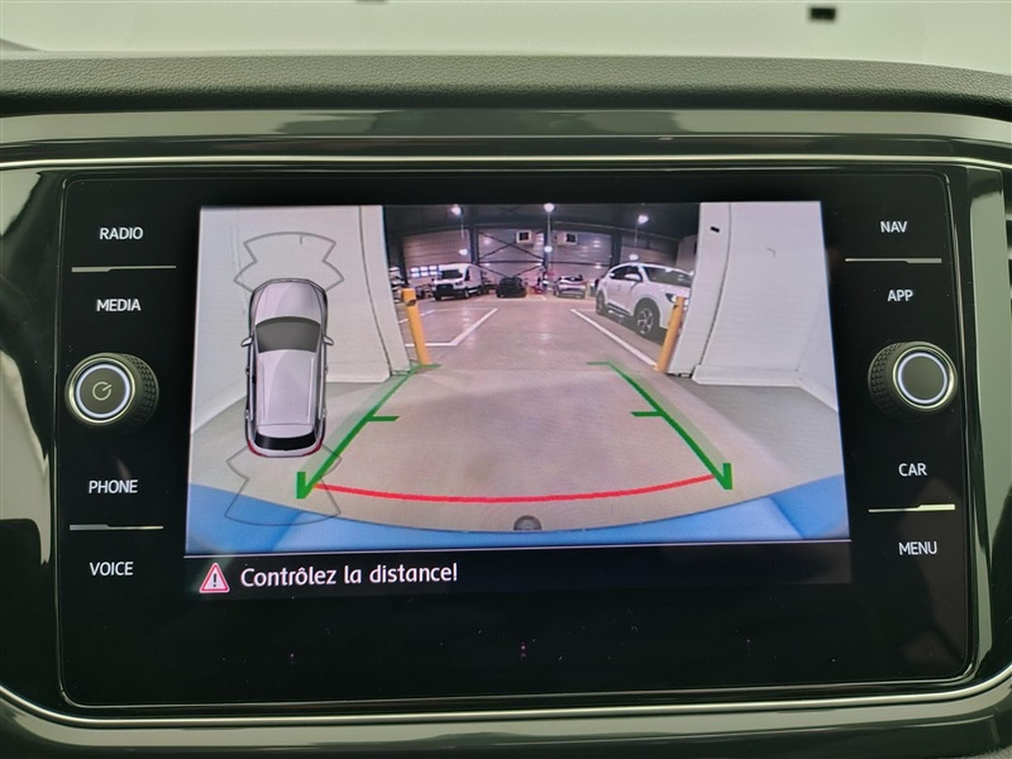 VW T-Roc 2.0 TSI 190 Ch 4Motion DSG Cuir / Toit Pano / Navi / CarPlay (2019) - Photo 18