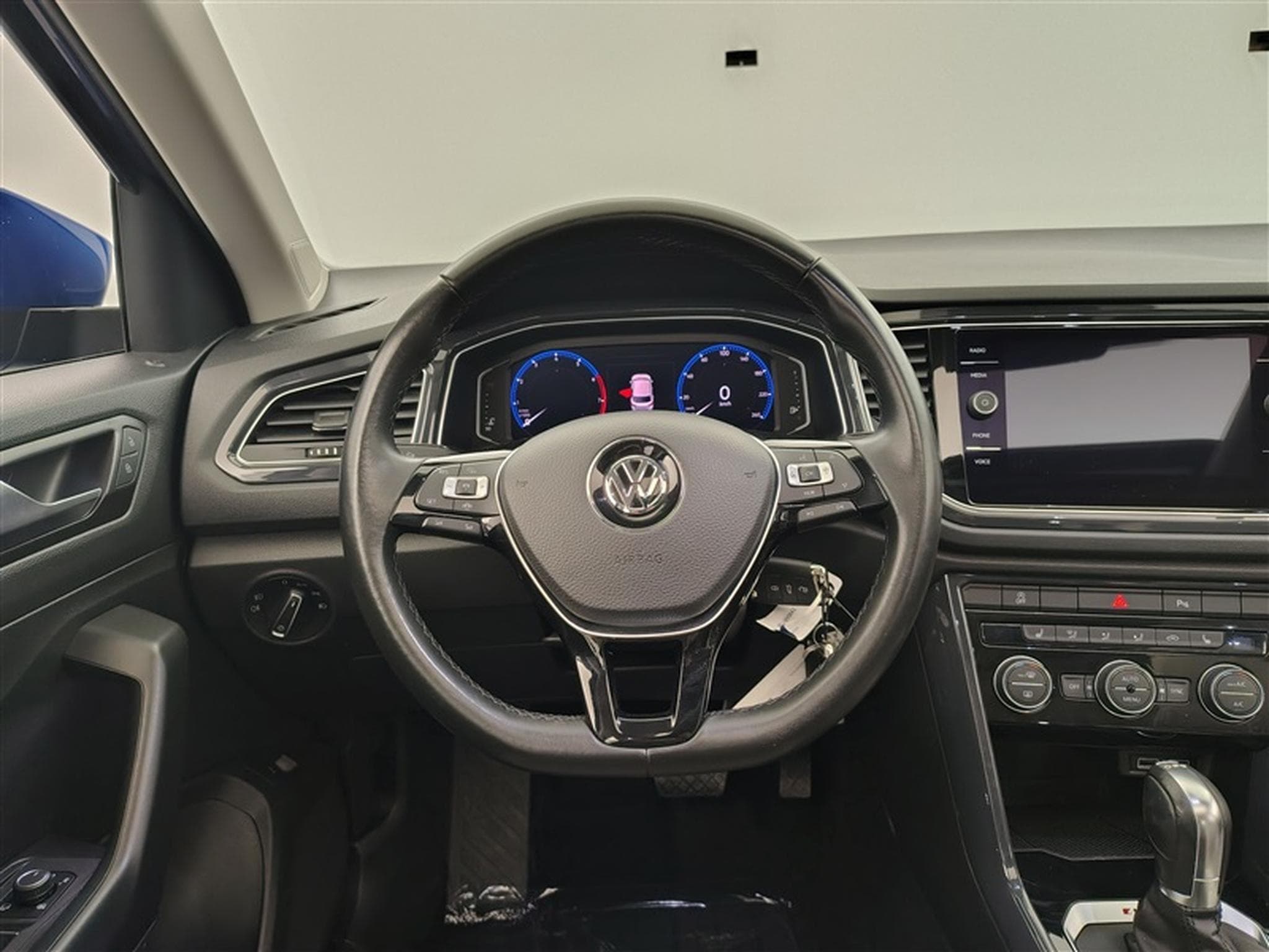 VW T-Roc 2.0 TSI 190 Ch 4Motion DSG Cuir / Toit Pano / Navi / CarPlay (2019) - Photo 9