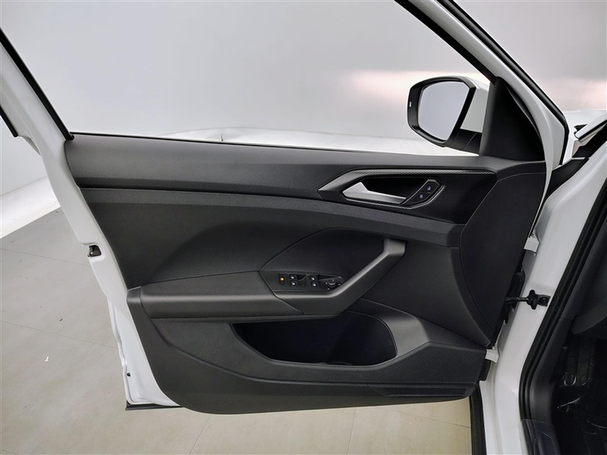 VW T-Cross 1.0 TSI 110cv DSG Life APP CONNECT / PDC AV+AR / JA 16" (2022) - Foto 17