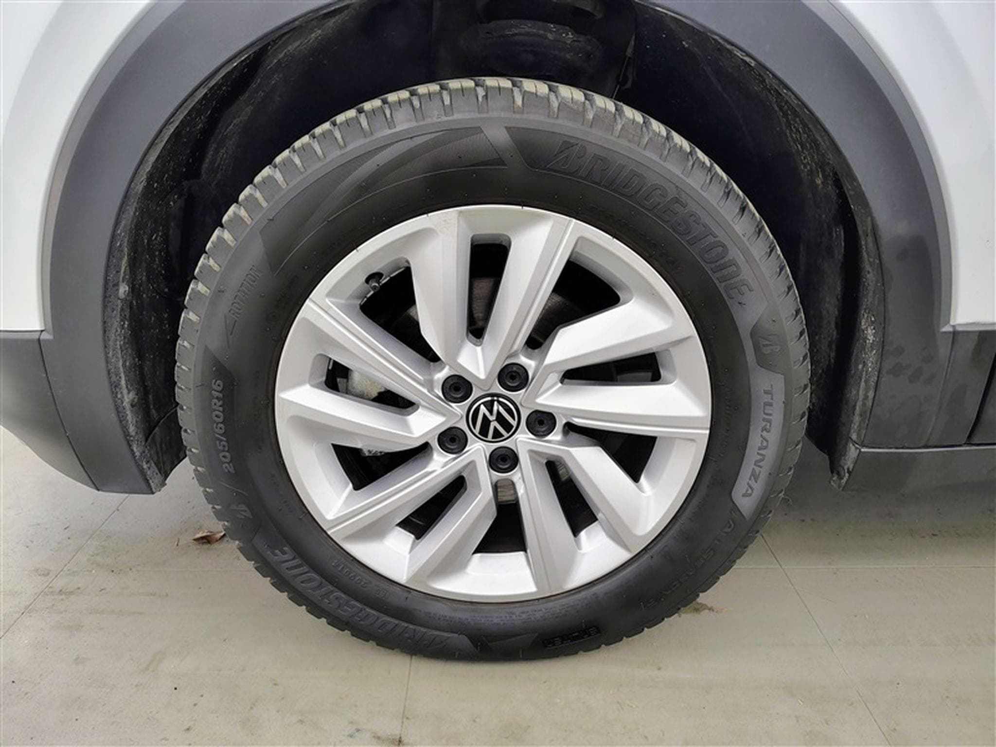 VW T-Cross 1.0 TSI 110cv DSG Life APP CONNECT / PDC AV+AR / JA 16" (2022) - Foto 6