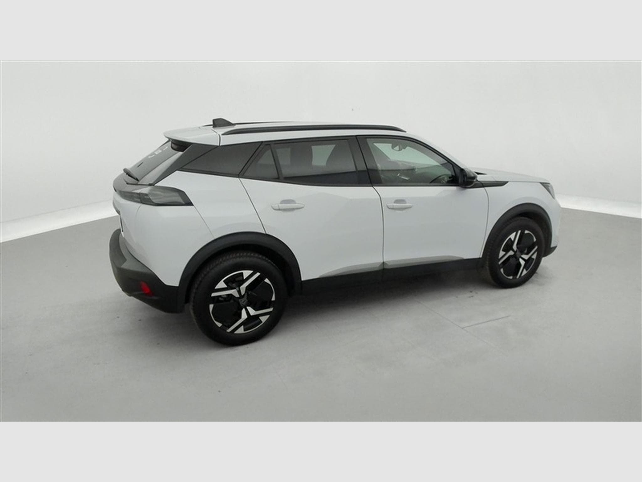 Peugeot 2008 1.2 PureTech Allure NAVI / FULL LED / CARPLAY / S-CUIR (2024) - Photo 24