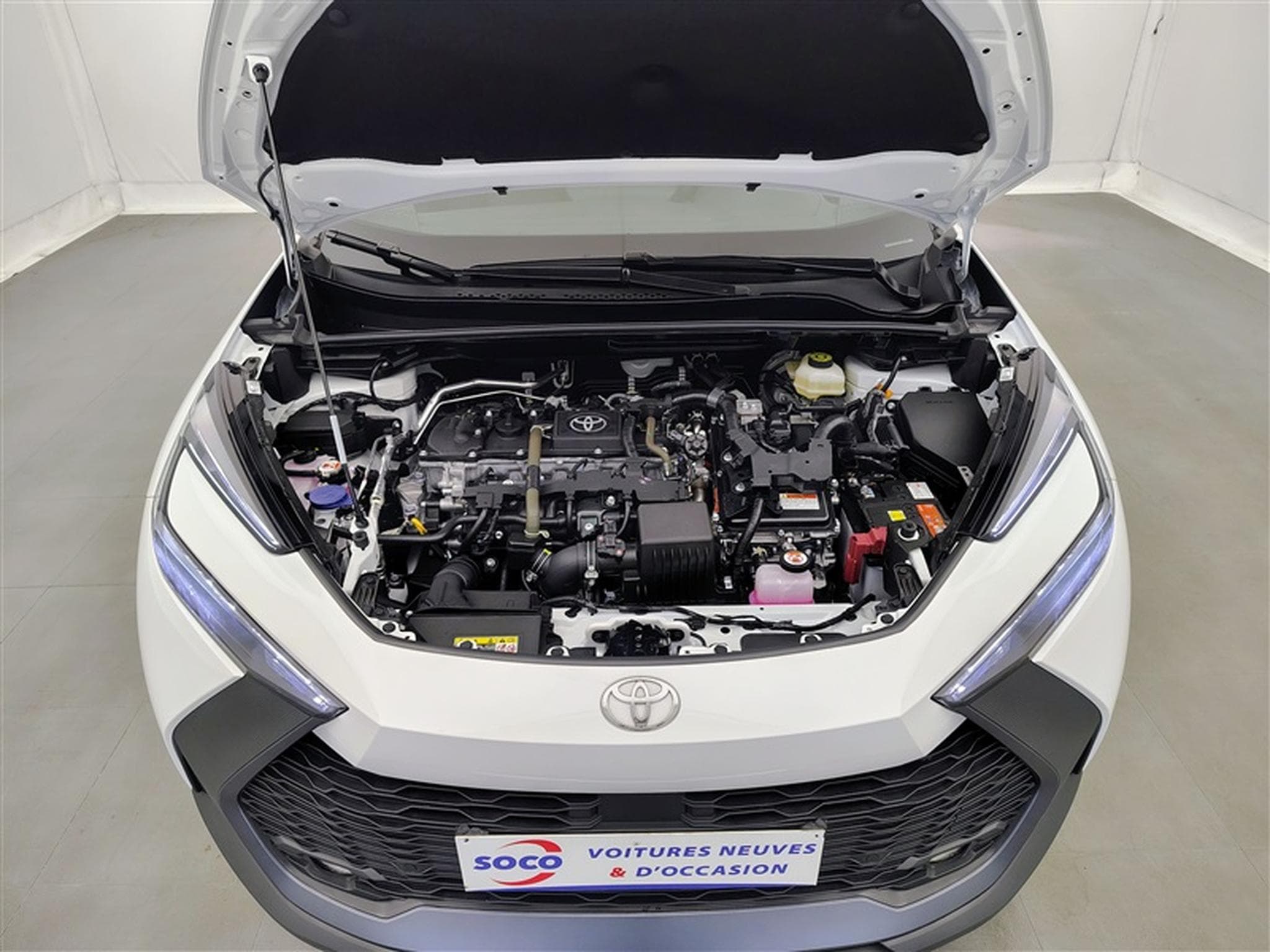 Toyota C-HR 1.8i VVT-i Hybrid Comfort CARPLAY / CAMERA / FULL LED (2026) - Photo 20